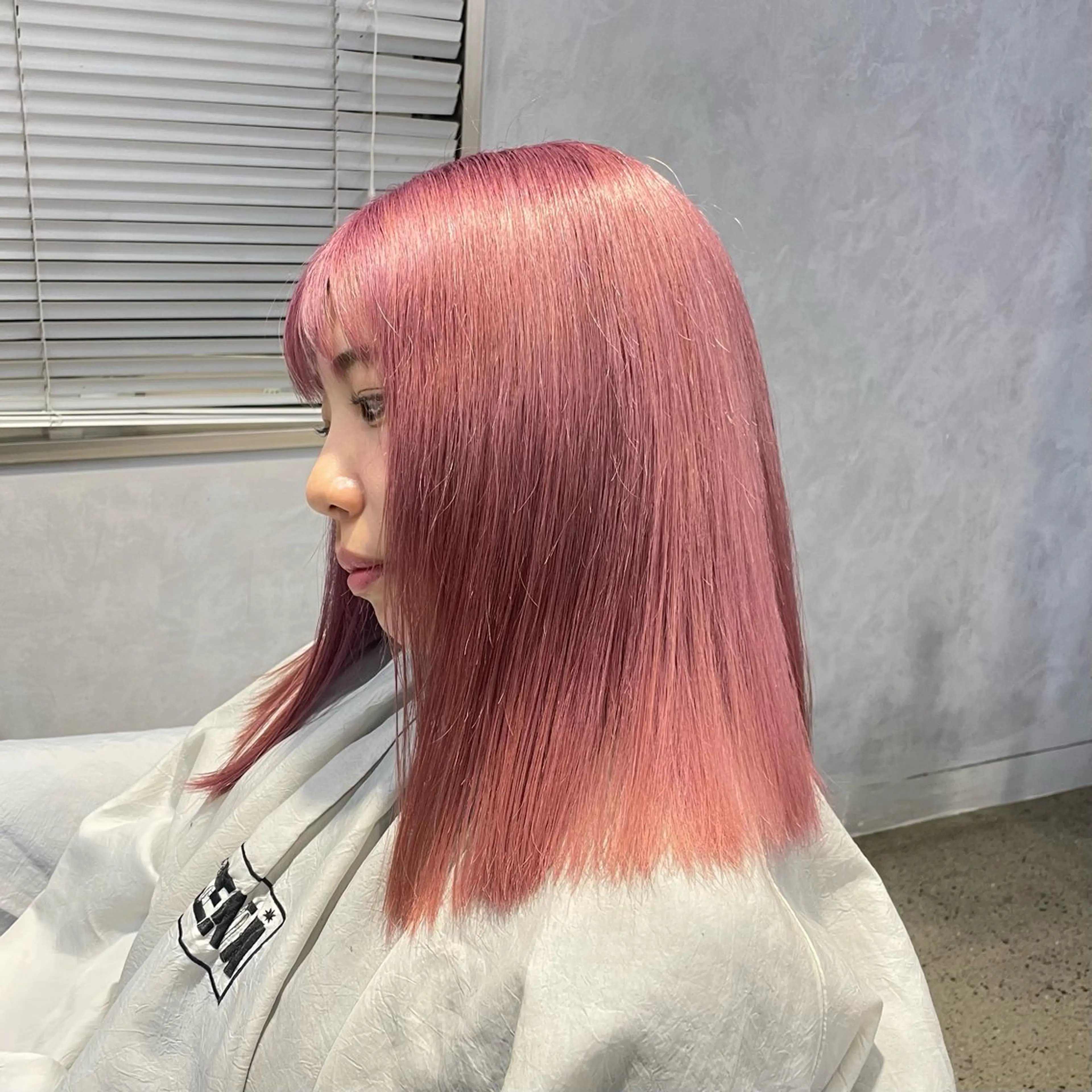 ミディアム カラー AIRI /XENA渋谷本店のヘアスタイル