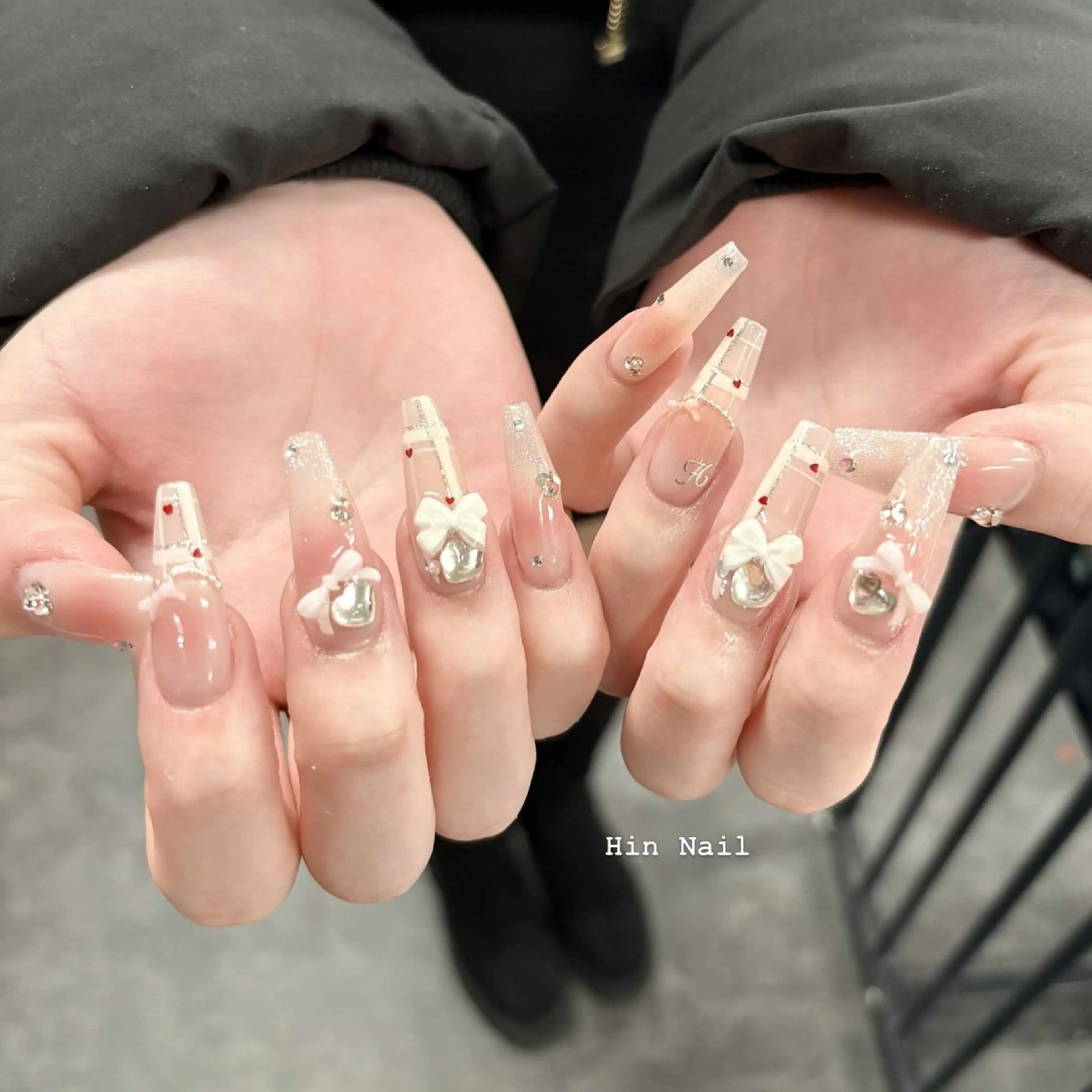 ネイル ハンドネイル HIN NAILのネイルデザイン