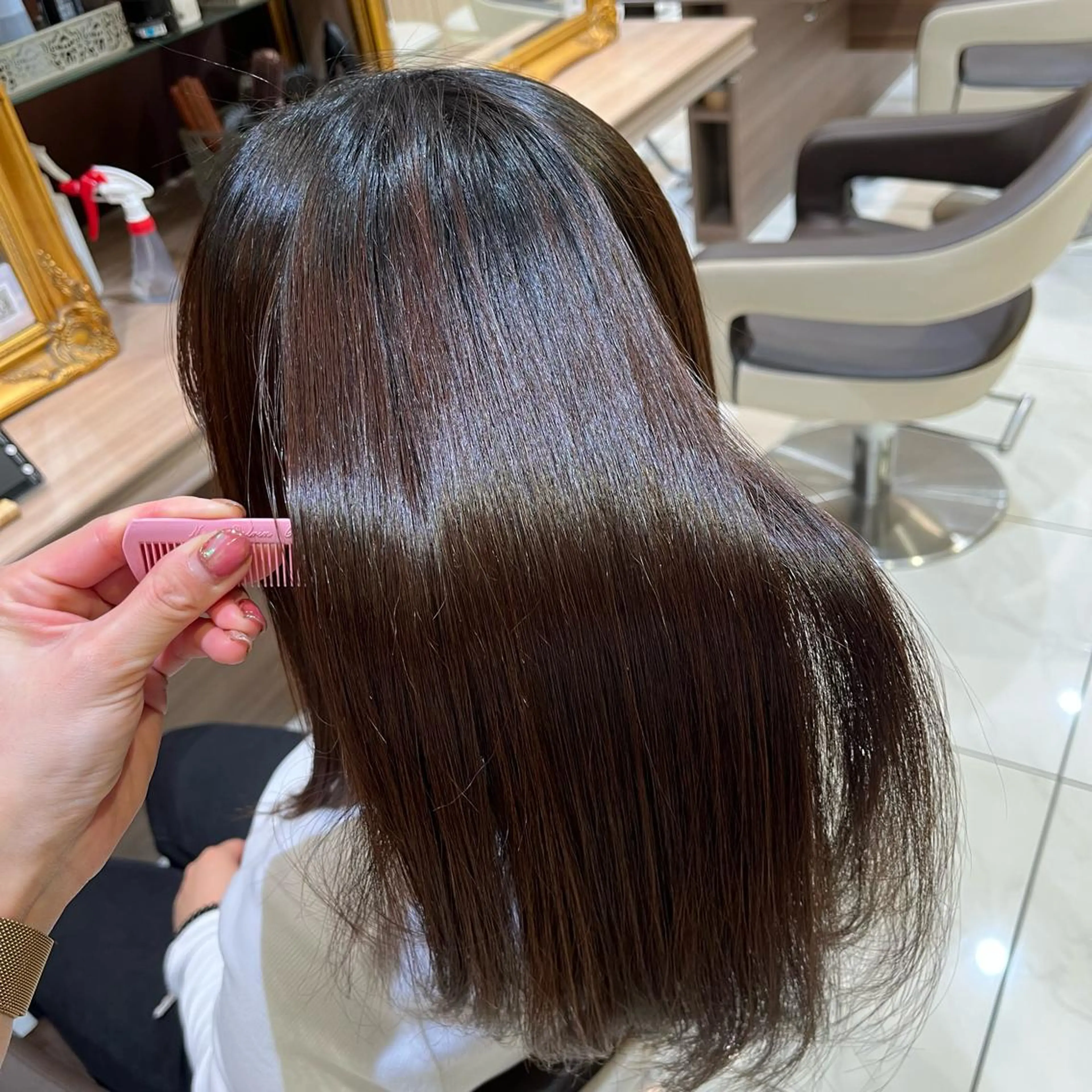 ロング 長尾菜々美🐰 ／ハイトーンカラーのヘアスタイル