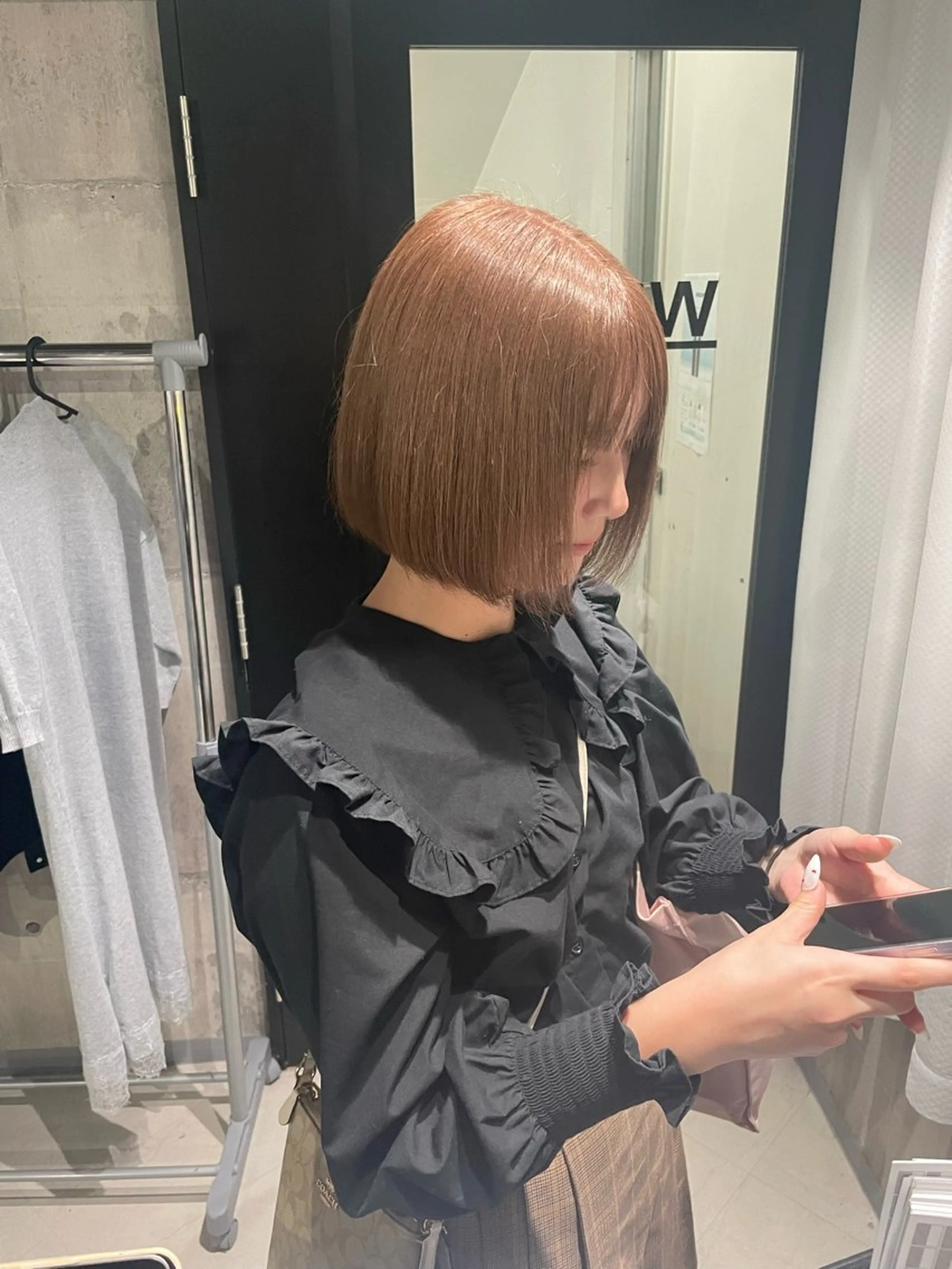 ショート カラー ベージュカラー ミルクティーベージュ ヘアカラー トリートメント 髪質改善/艶カラー Hiroakiのヘアスタイル