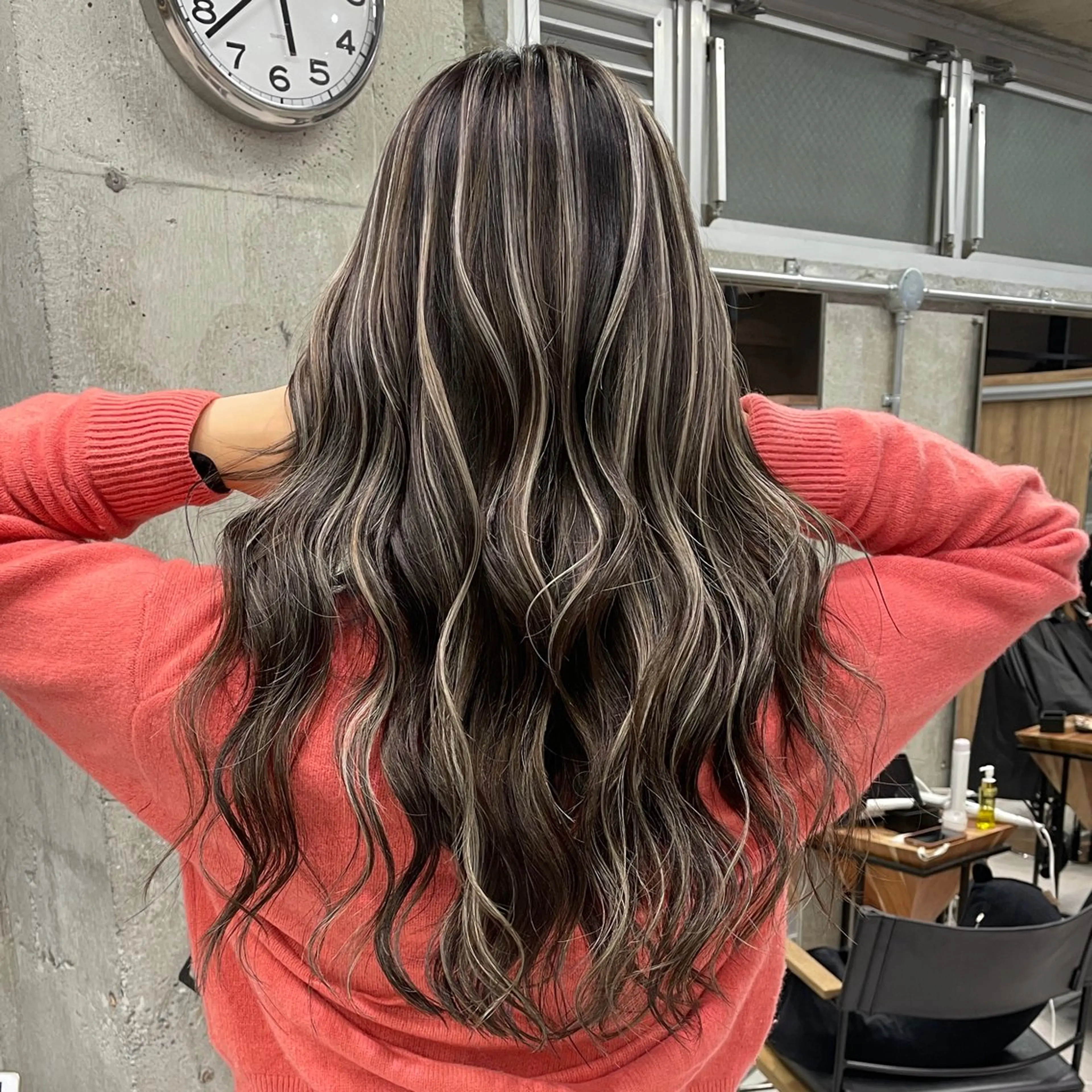 ロング 🫧ハイライトカラー 🫧 𝓜𝓘𝓤のヘアスタイル