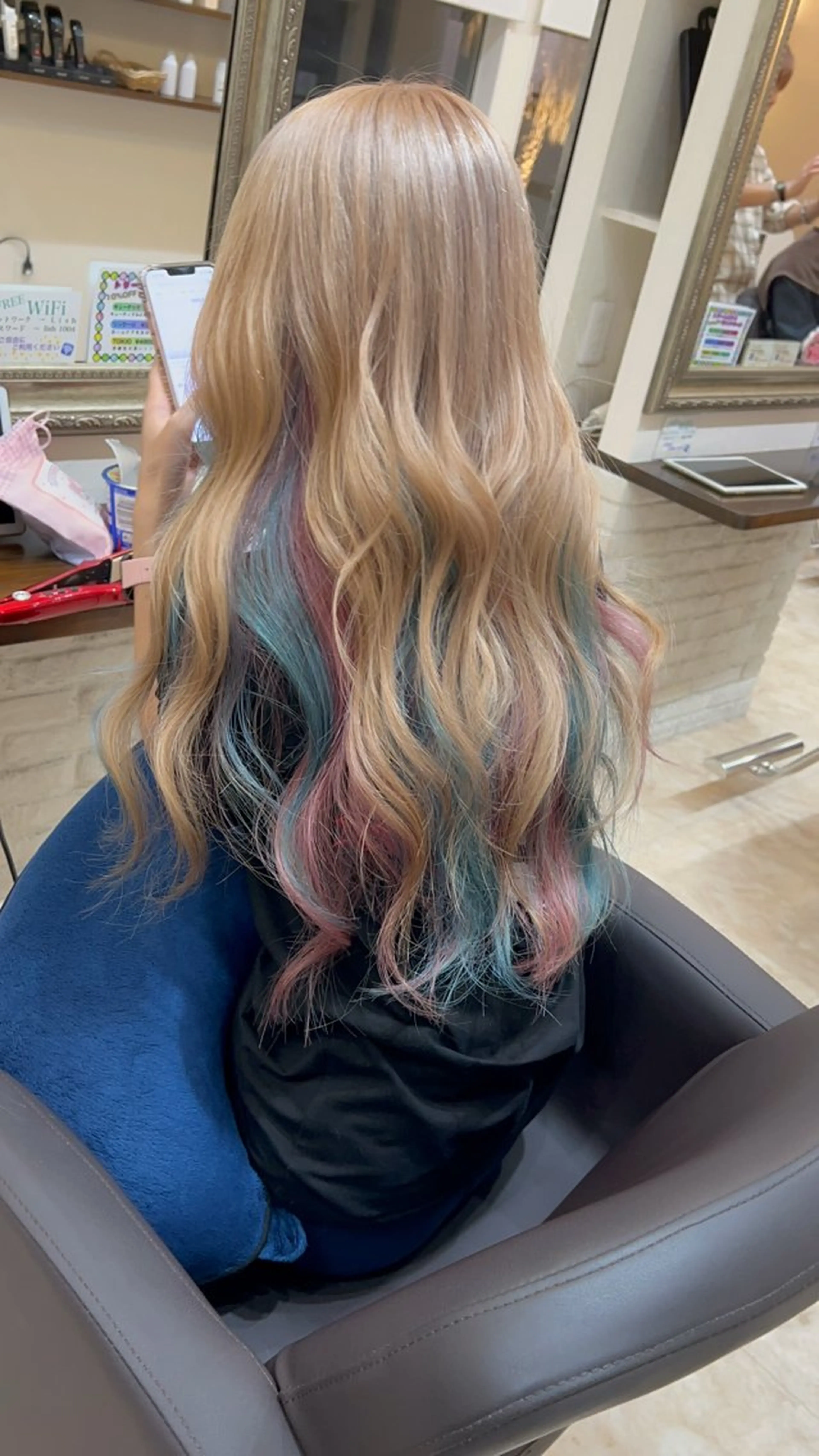 ロング 小泉 加那のヘアスタイル