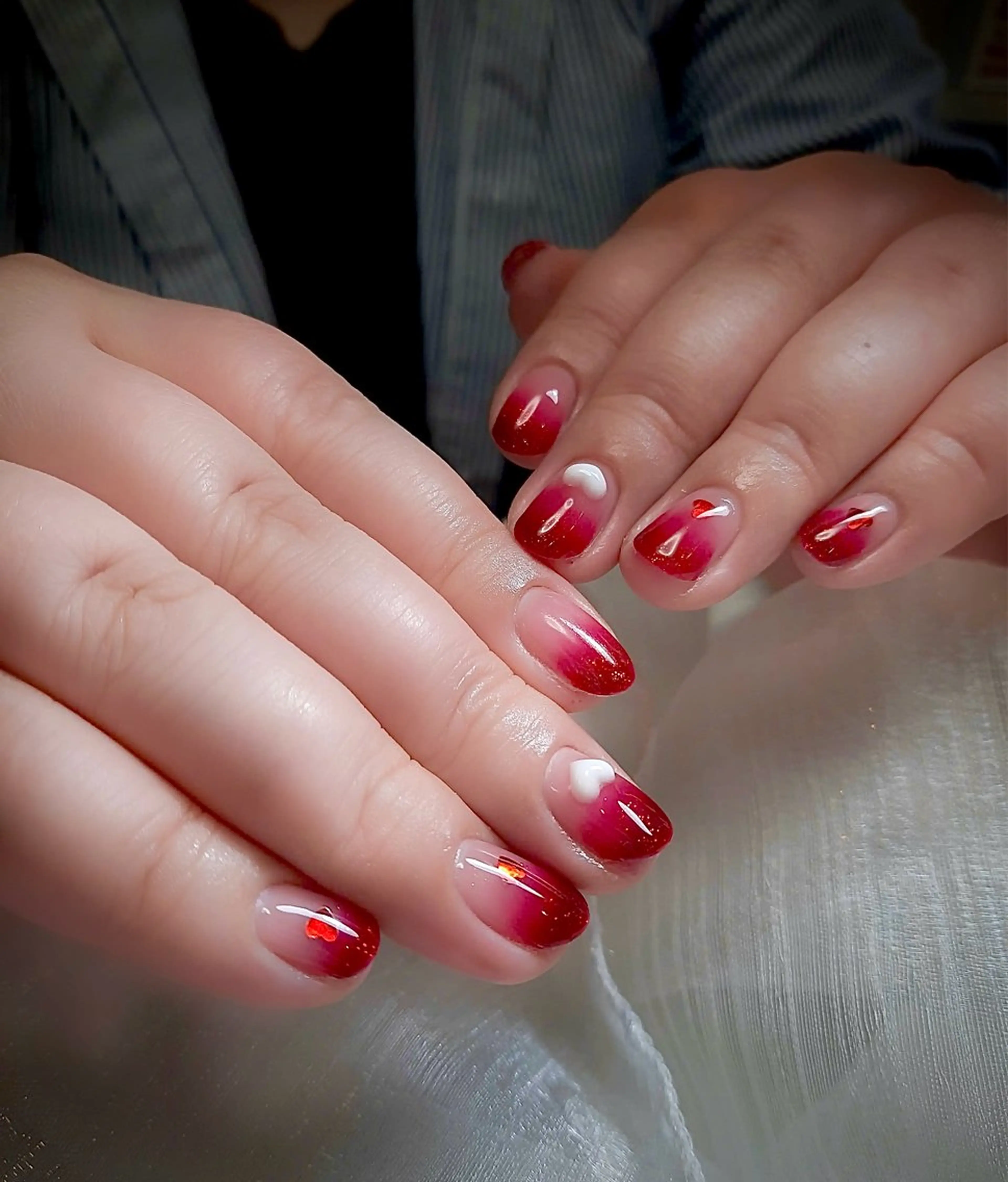 ネイル フットネイル ジェルネイル マグネットネイル 持ち込み ニュアンスネイル ミリ ネイルサロンのネイルデザイン