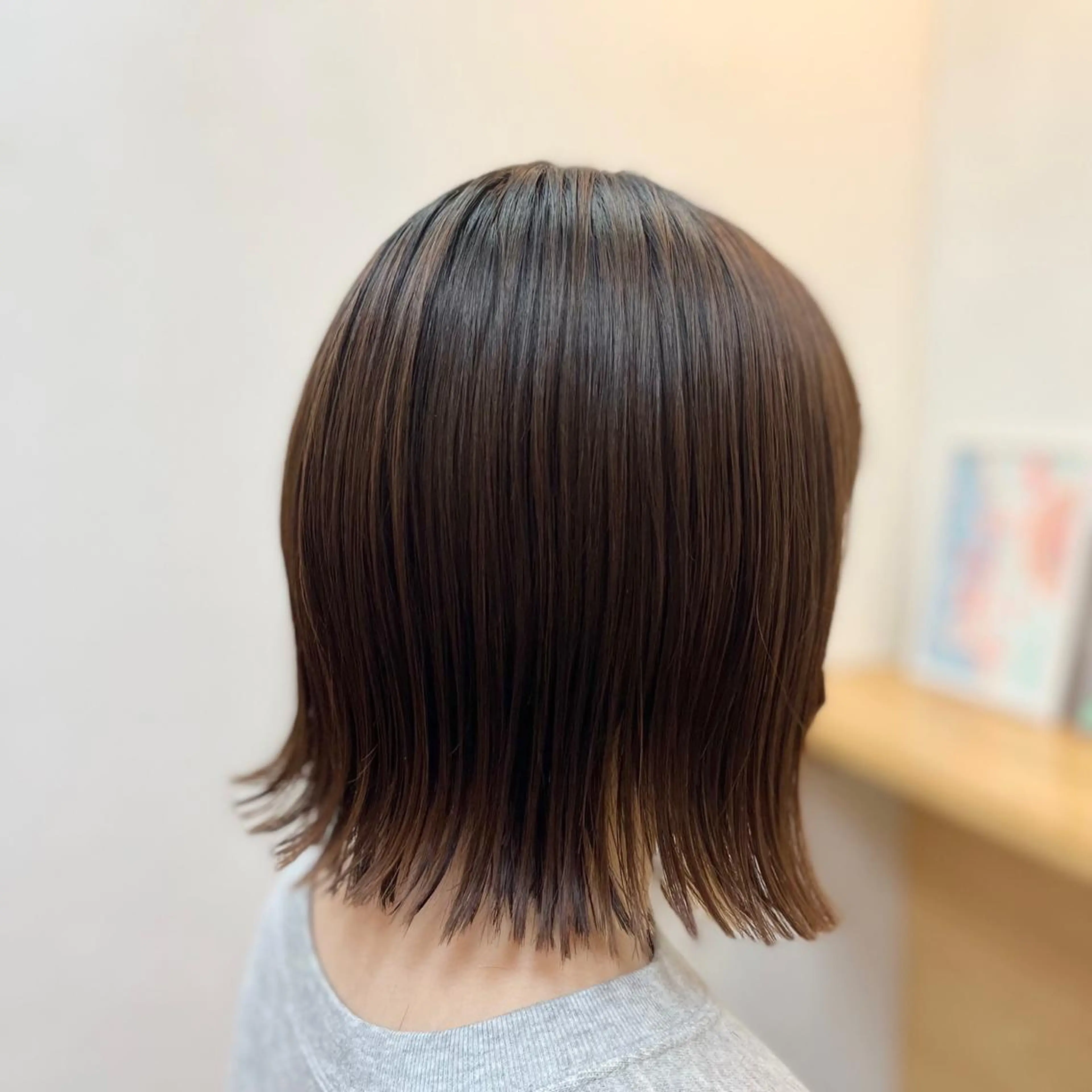 ショート ボブ 外ハネヘア イッツ！登戸店所属・冨田 豊のヘアスタイル