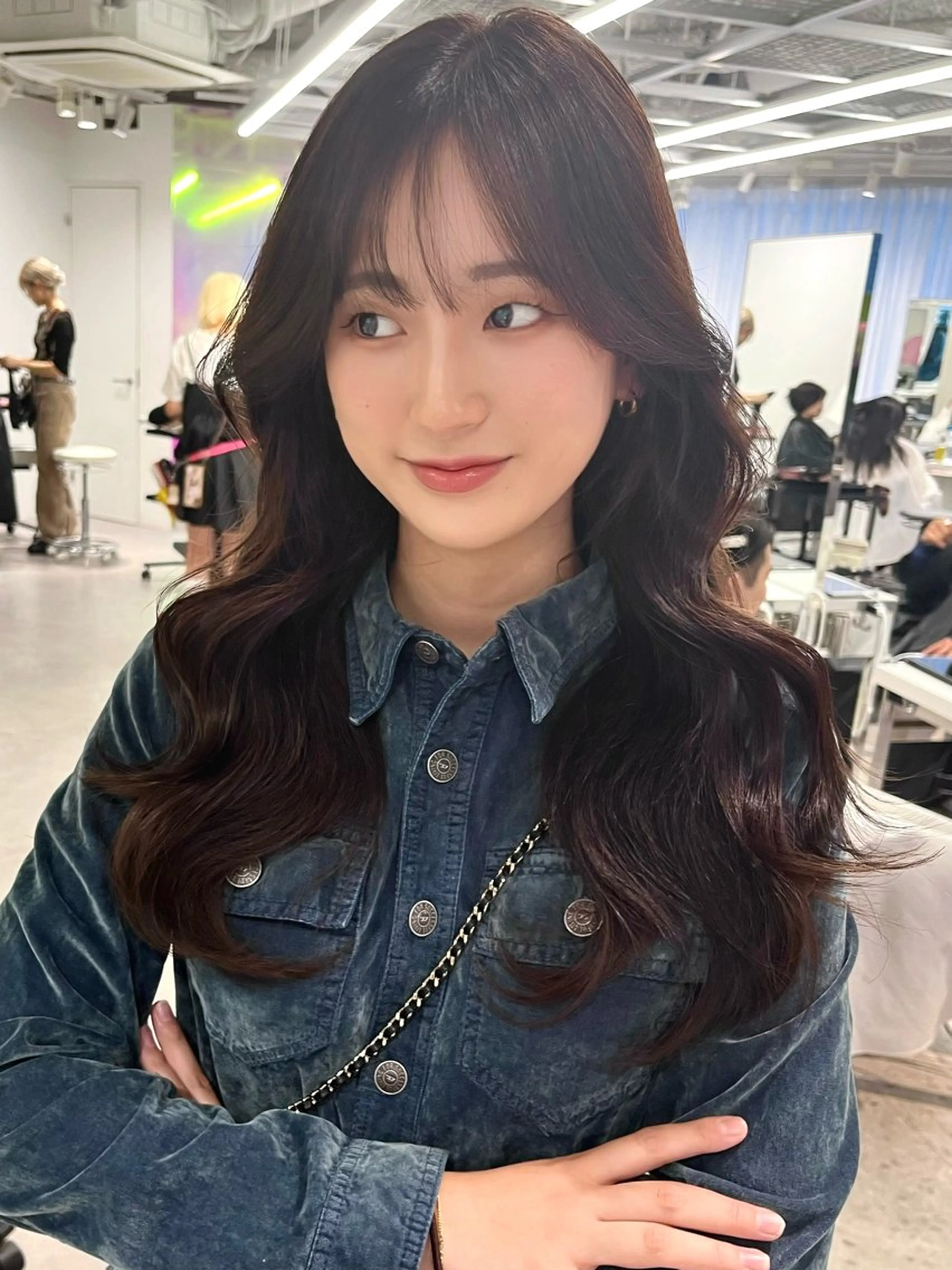 ロング カラー ブラウンカラー 顔まわりレイヤー 顔周りカット 韓国風ヘア レイヤーカット カット ヘアカラー トリートメント 韓国ハッシュカット/ 新宿/髪質改善/岡崎のヘアスタイル