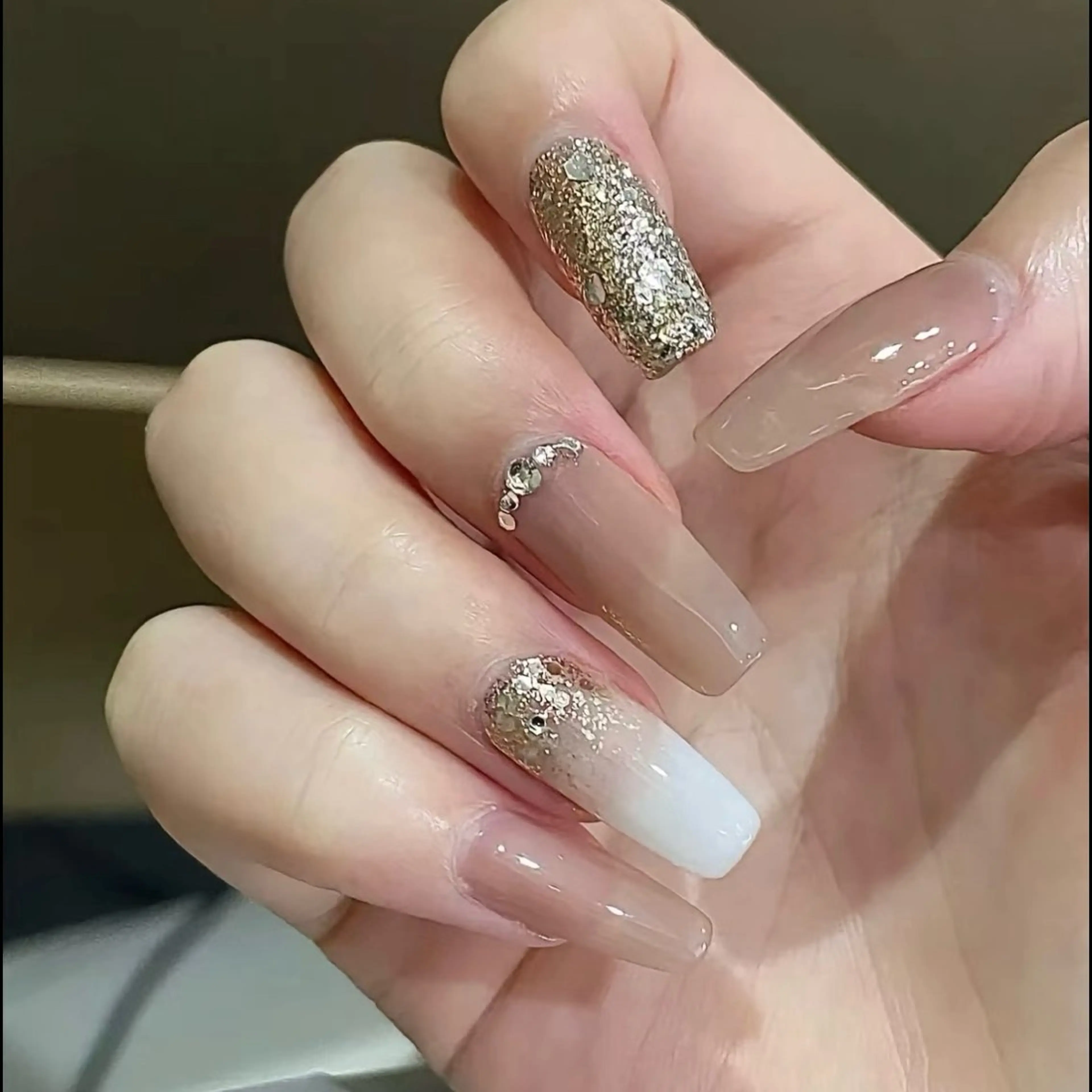 ネイル ハンドネイル ハンドケア queen nailのネイルデザイン