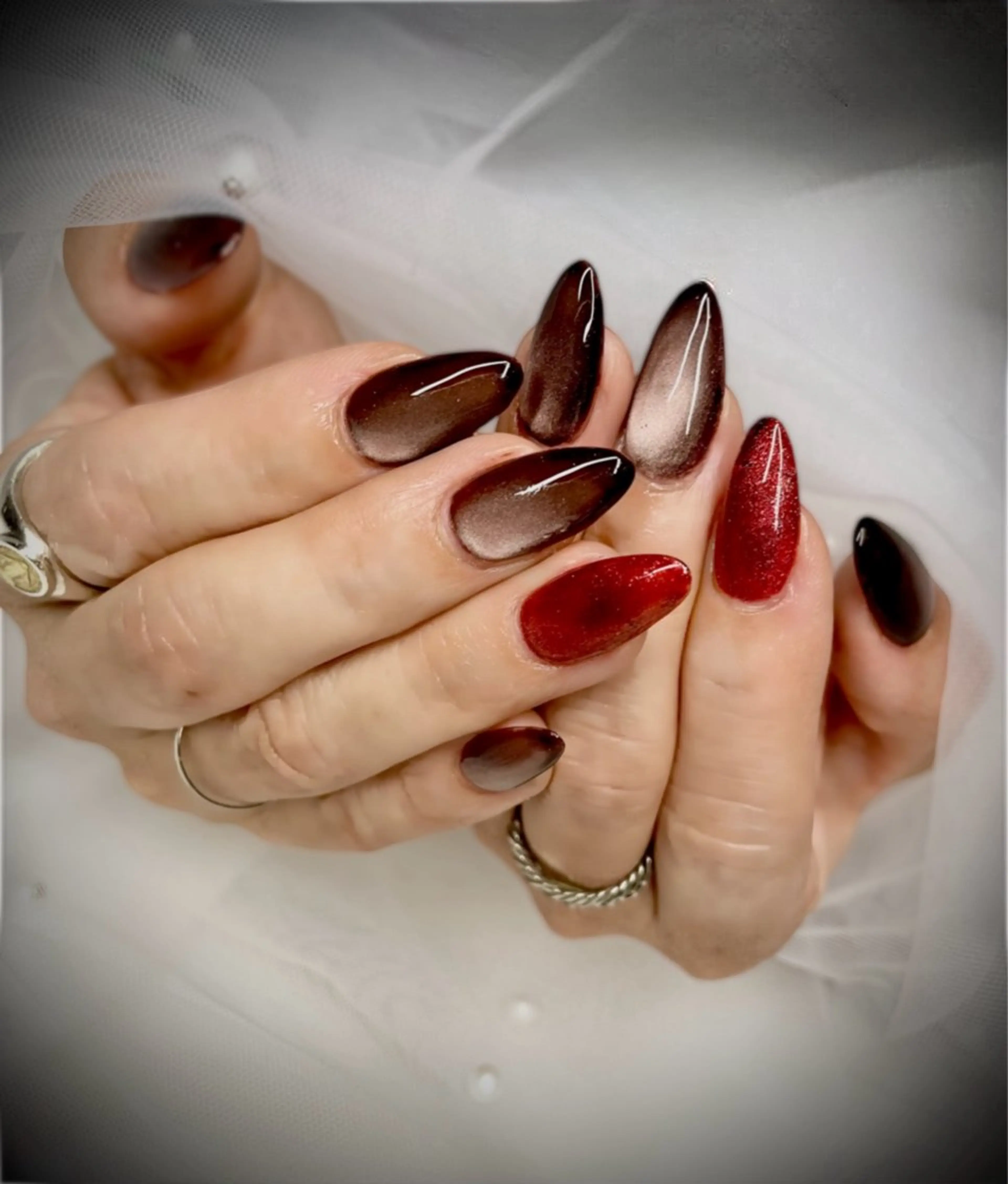 ネイル フラッシュネイル ロングネイル マグネットネイル ハンドネイル 桑田 あおいのネイルデザイン