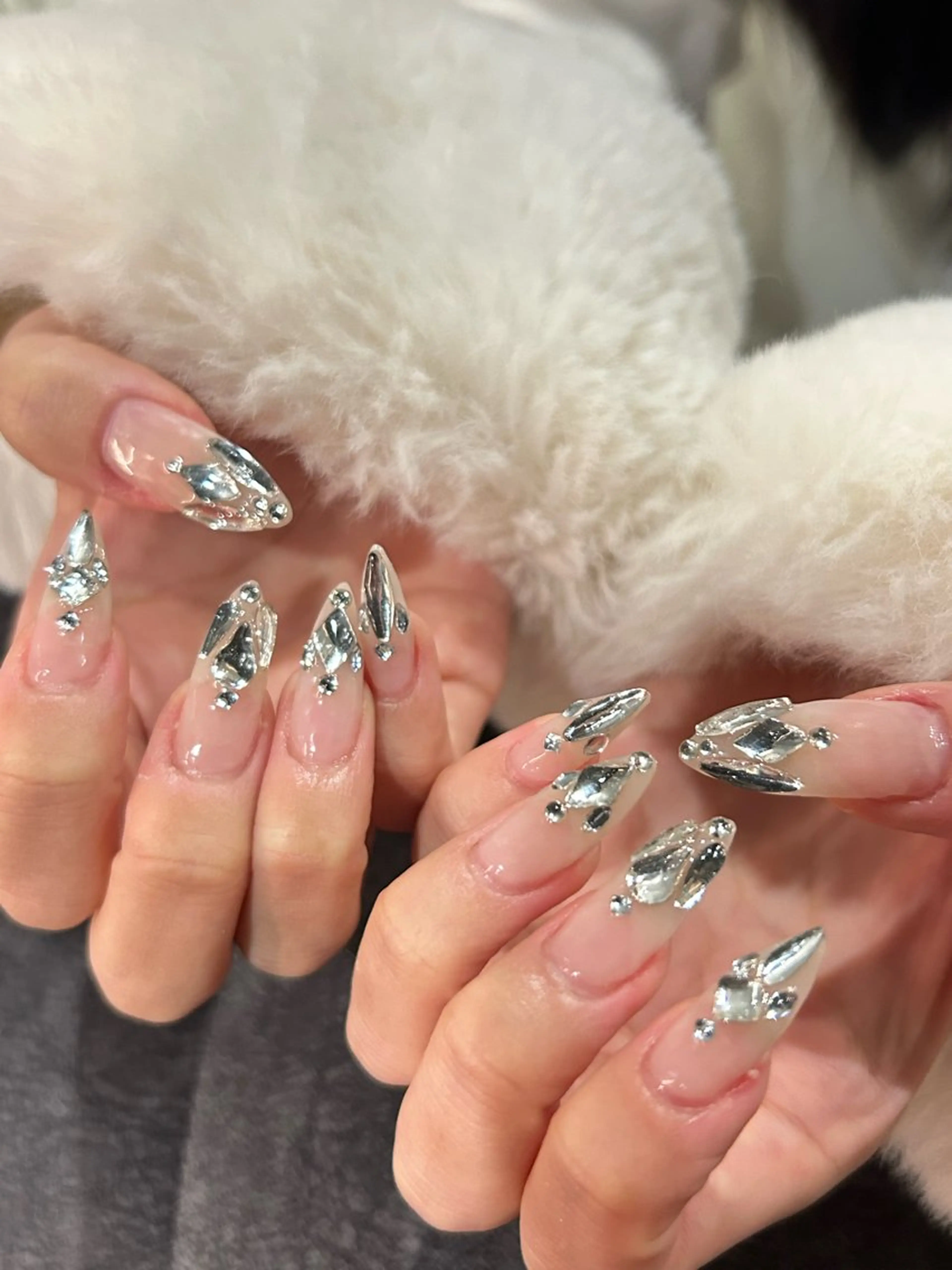 ネイル キラキラネイル Dahlia Beauty ダリアビューティー所属・春日井Dahlia Beauty中川のネイルデザイン