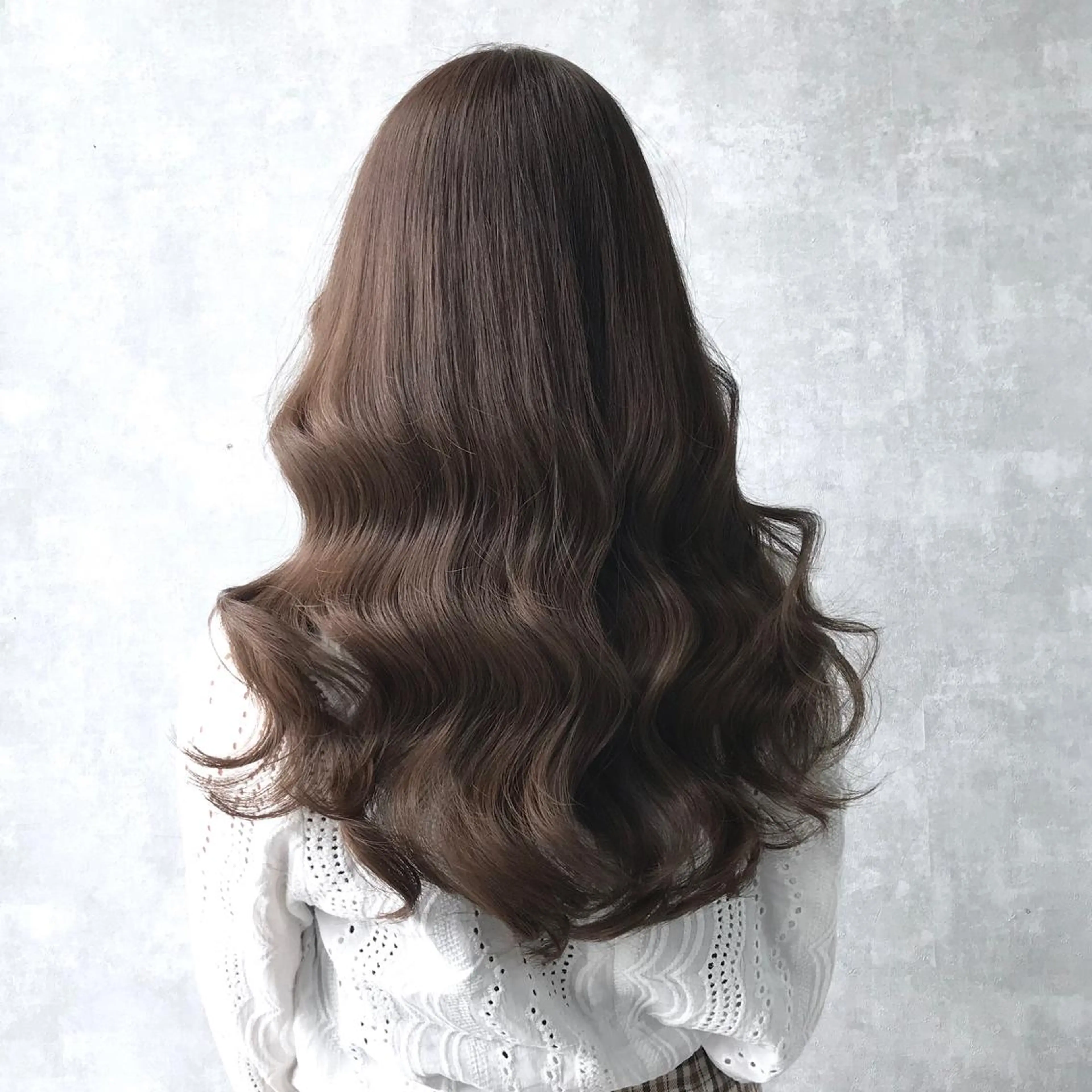 ロング カラー ブリーチ ブラウンカラー グレージュ ヨシンモリ ムルギョル巻き サロウィン所属・K-POP好き美容師 🇰🇷Kai.Yのヘアスタイル