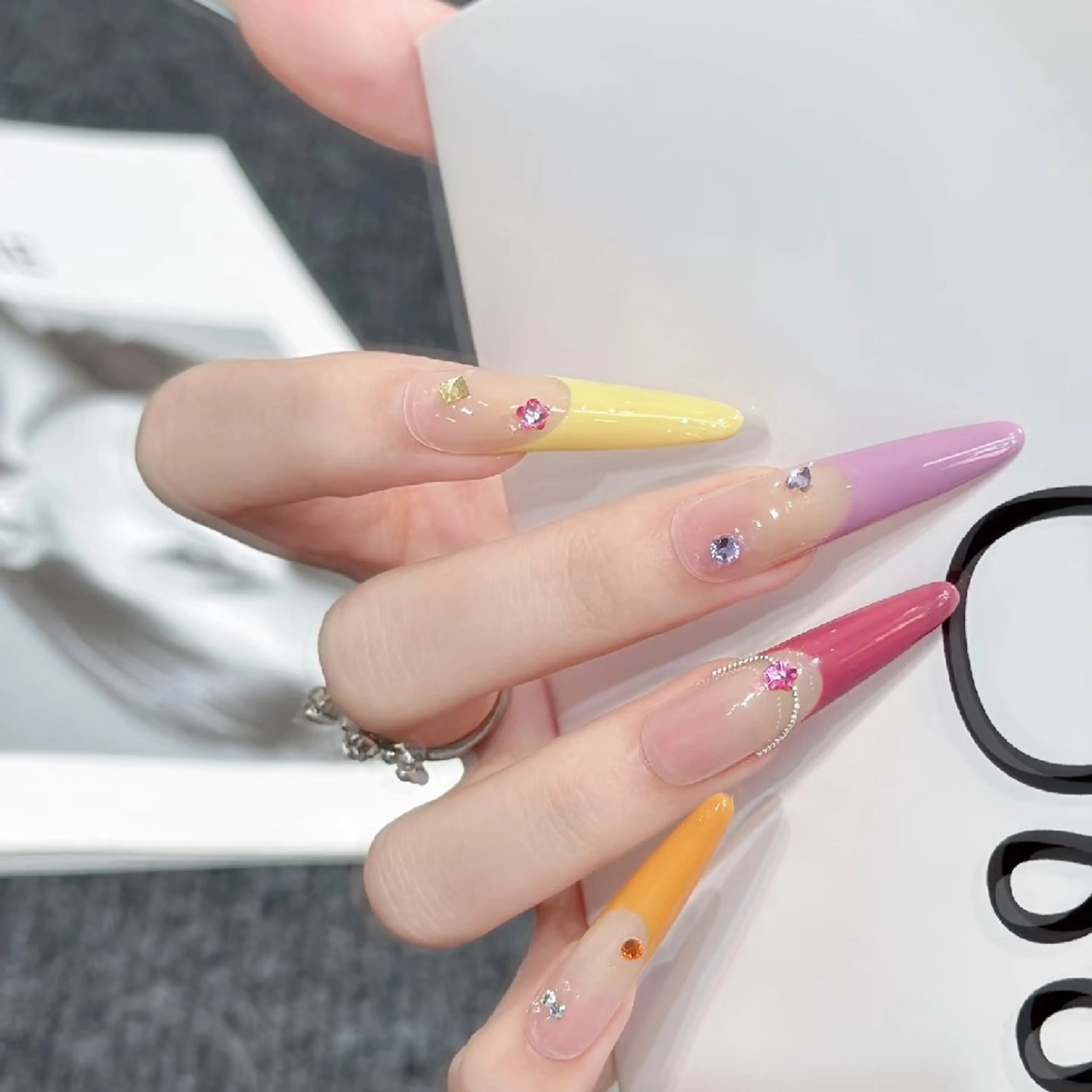 ネイル 清水 美佳のネイルデザイン