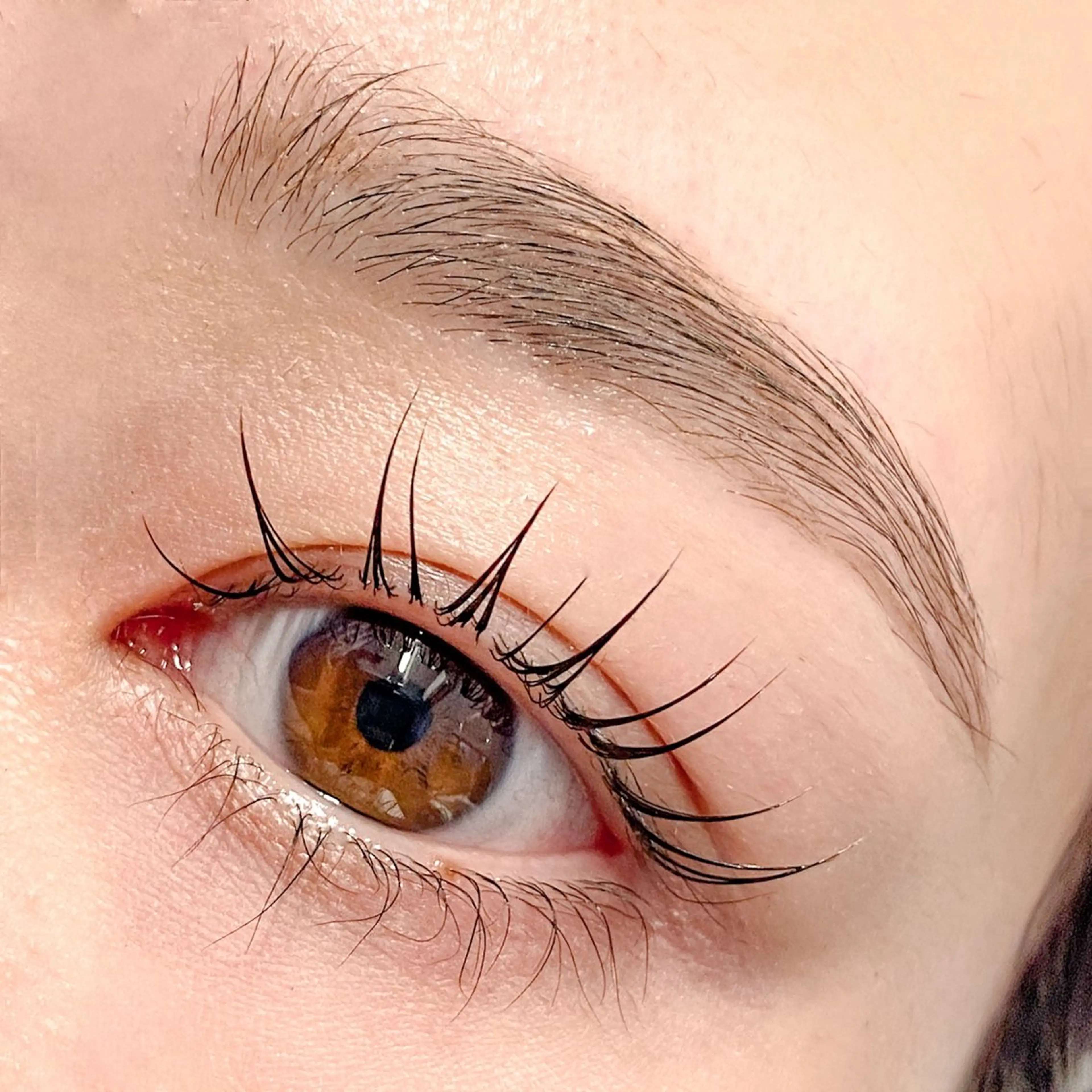 マツエク・マツパ 束感まつ毛 パリジェンヌラッシュリフト 一重×まつ毛パーマ ワンホンマツエク マツパ マネージャー ✨Misuzuの眉毛・アイブロウイメージ