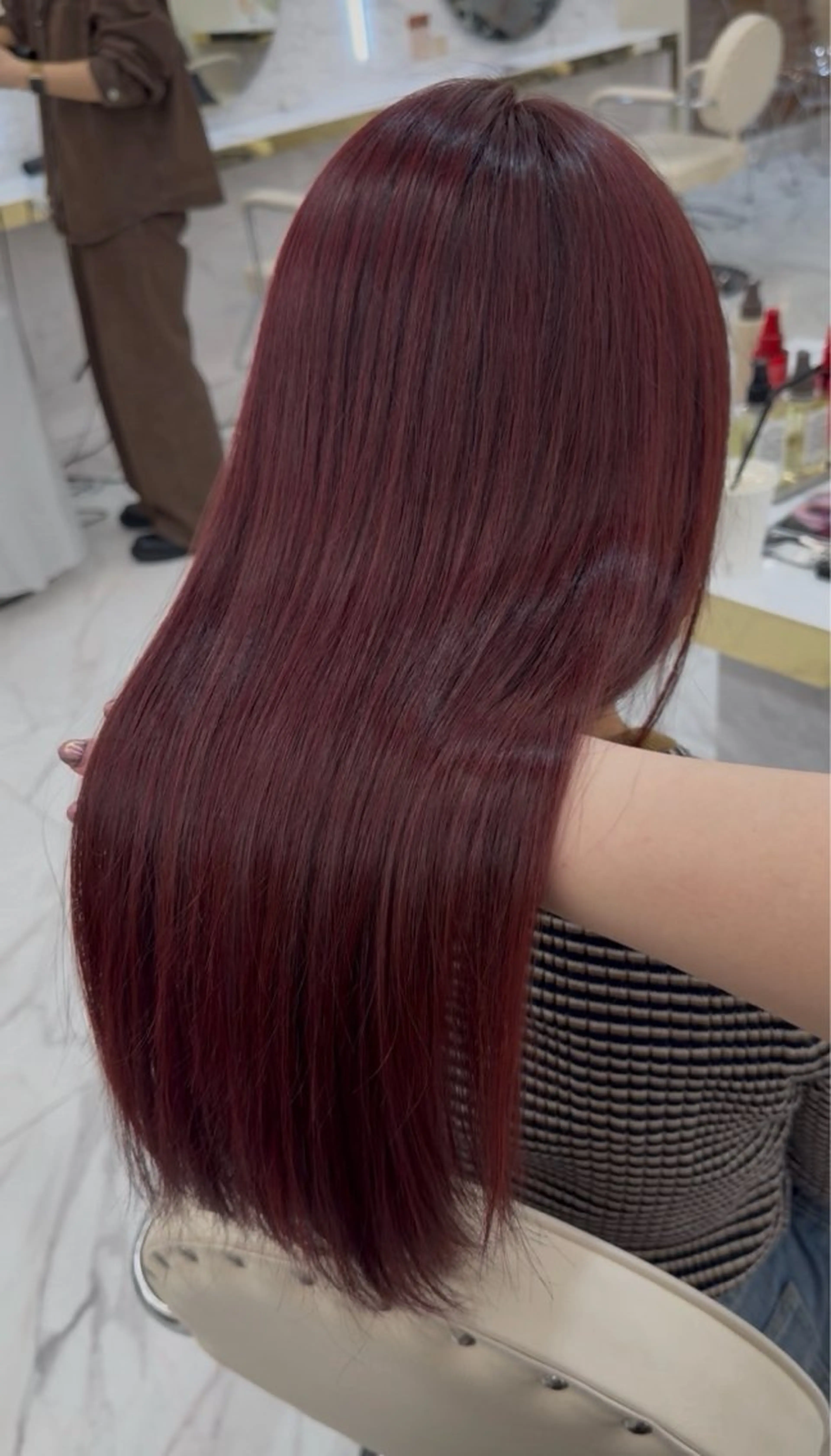 カラー ケアカラー 透明感カラー ピンクカラー ローズカラー 髪質改善 ヘアカラー aku💞韓国風🩷 ピンクカラー🎀🩷のヘアスタイル