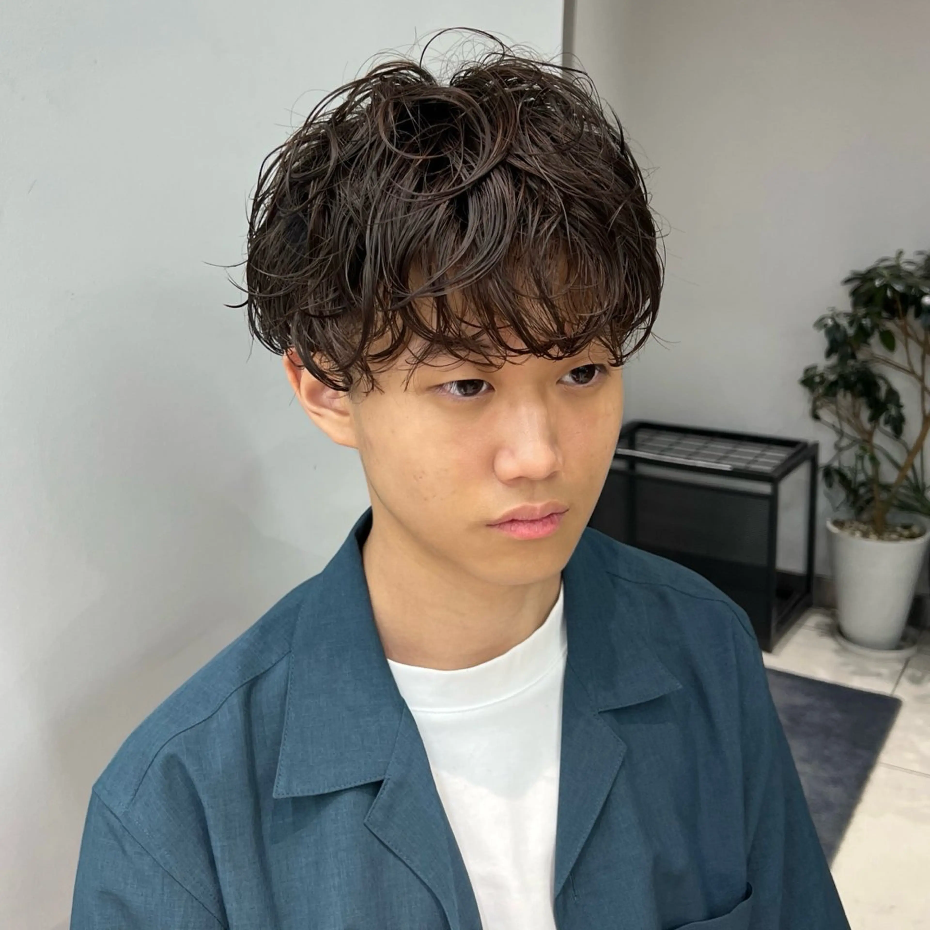 パーマ メンズ カット パーマ ハイトーンカラー/ さらさのヘアスタイル