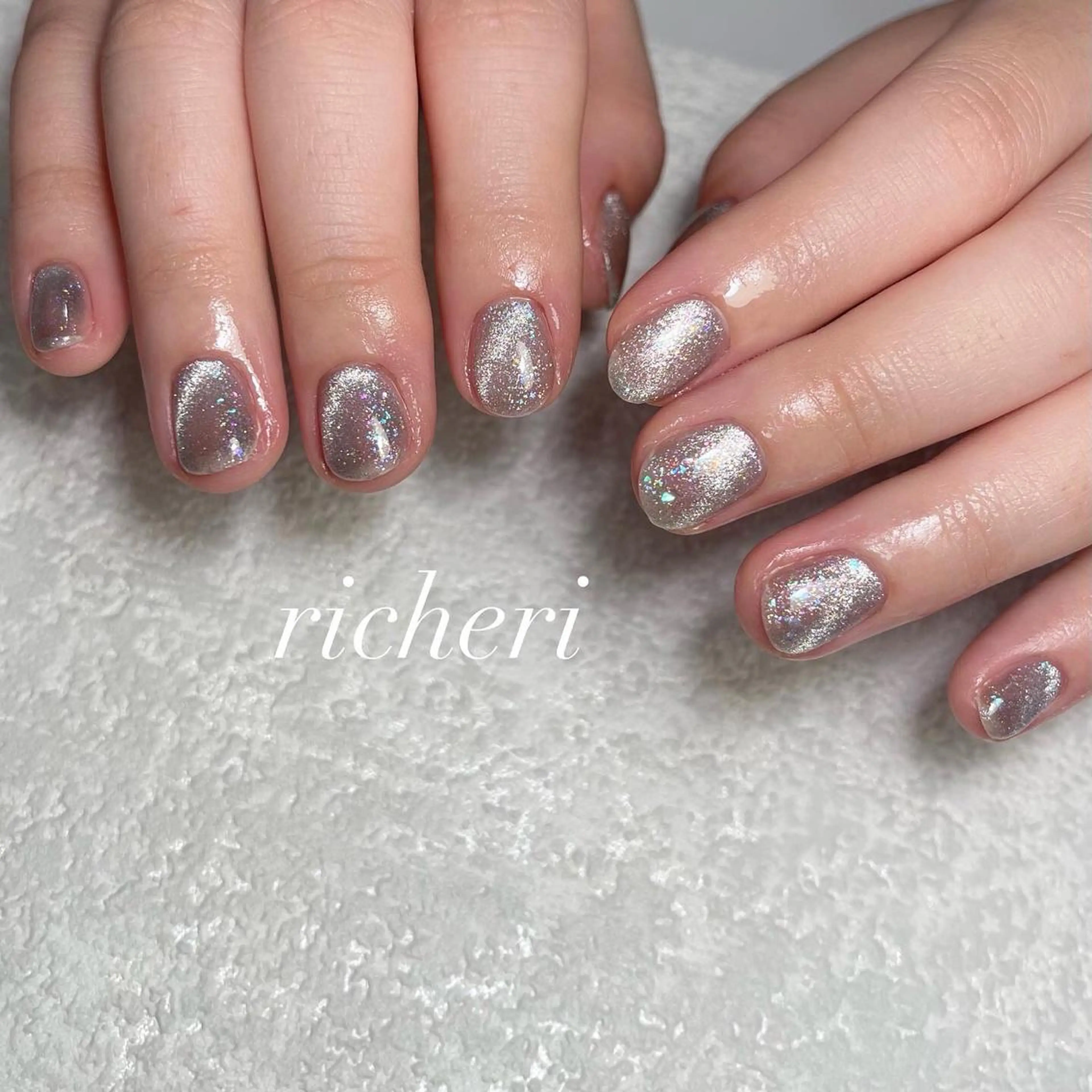 ミディアム ネイル 韓国風ヘア アートネイル フレンチネイル ジェルネイル ガラスフレンチ richeri beautyのエステ・リラクイメージ