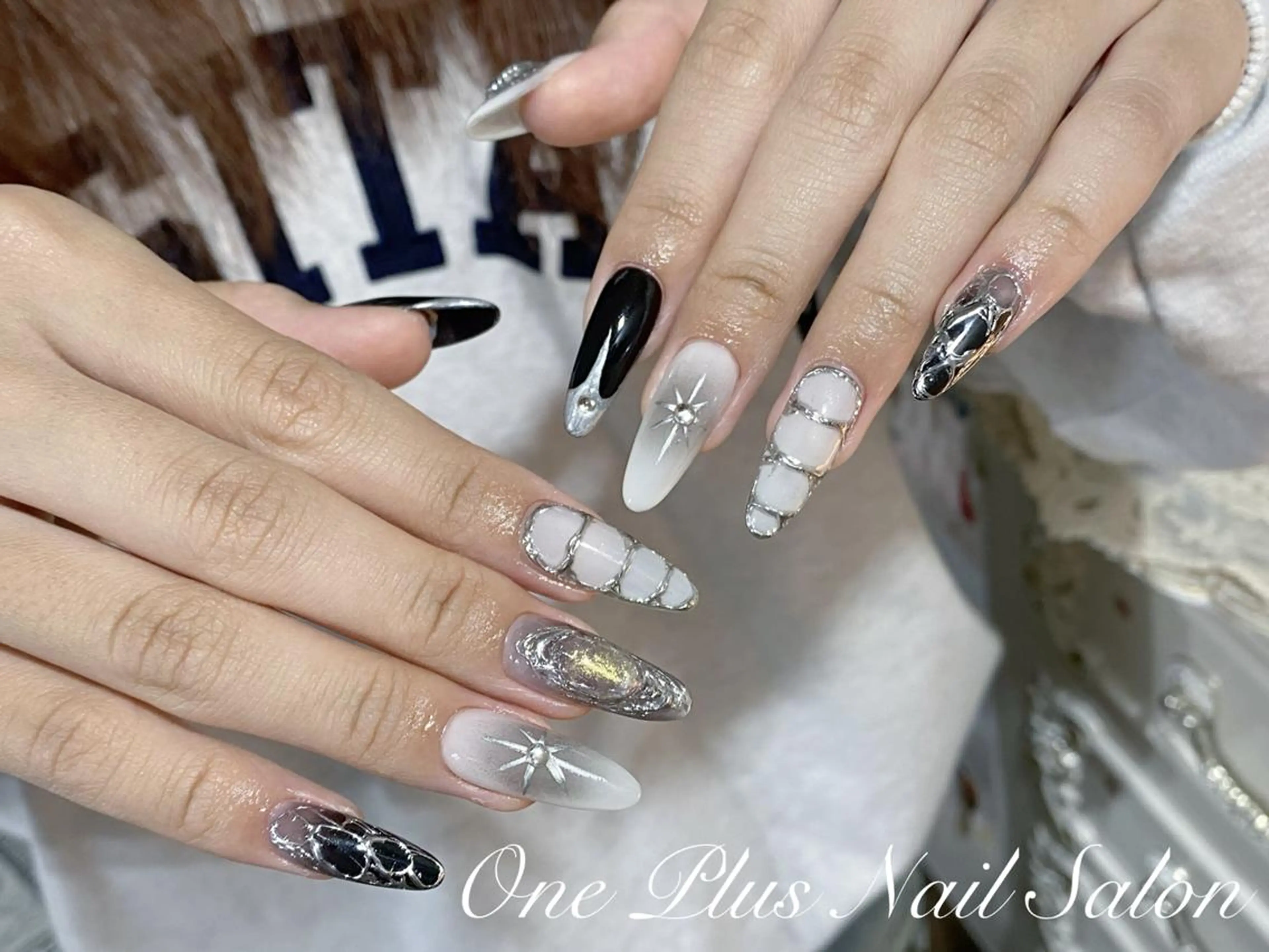 ネイル アニマル柄 ボルドー ブラウン フレンチネイル マグネットネイル One Plus Nail Salonのネイルデザイン