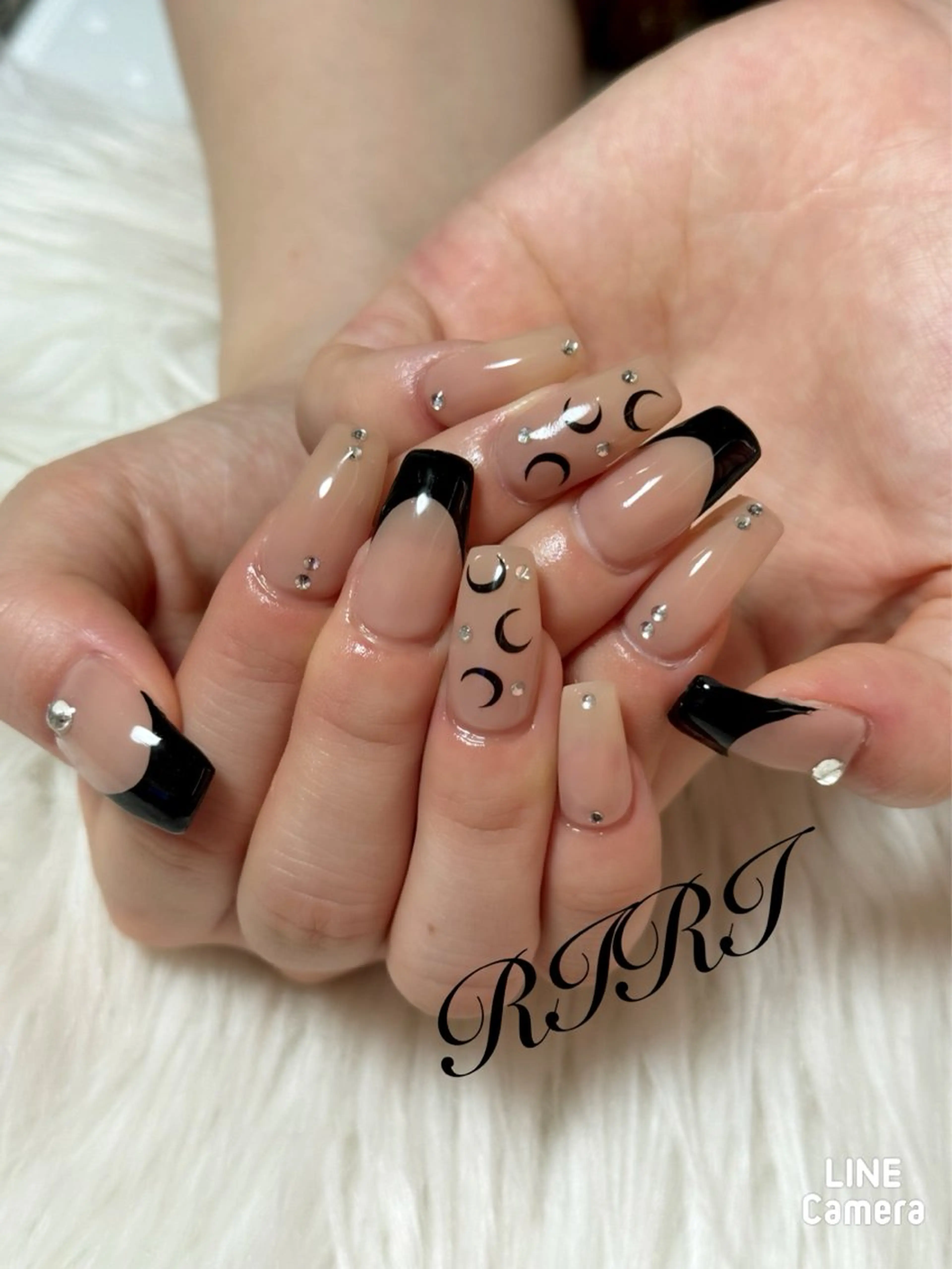 ネイル フレンチネイル ジェルネイル ロングネイル スカルプネイル シンプルネイル ハンドネイル riri オーナーのネイルデザイン