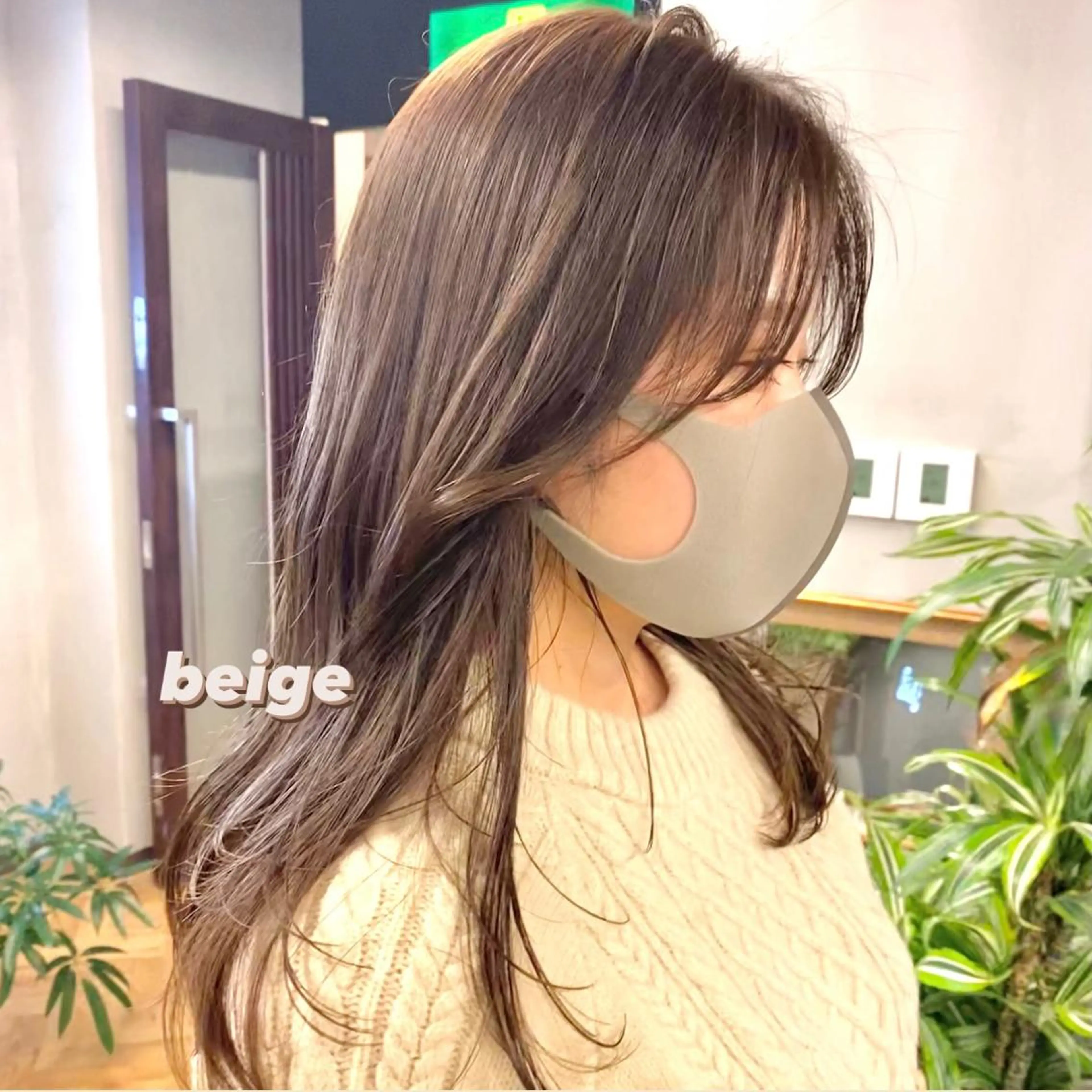 セミロング カラー ベージュカラー EMANON梅田店所属・前川 朋香のヘアスタイル