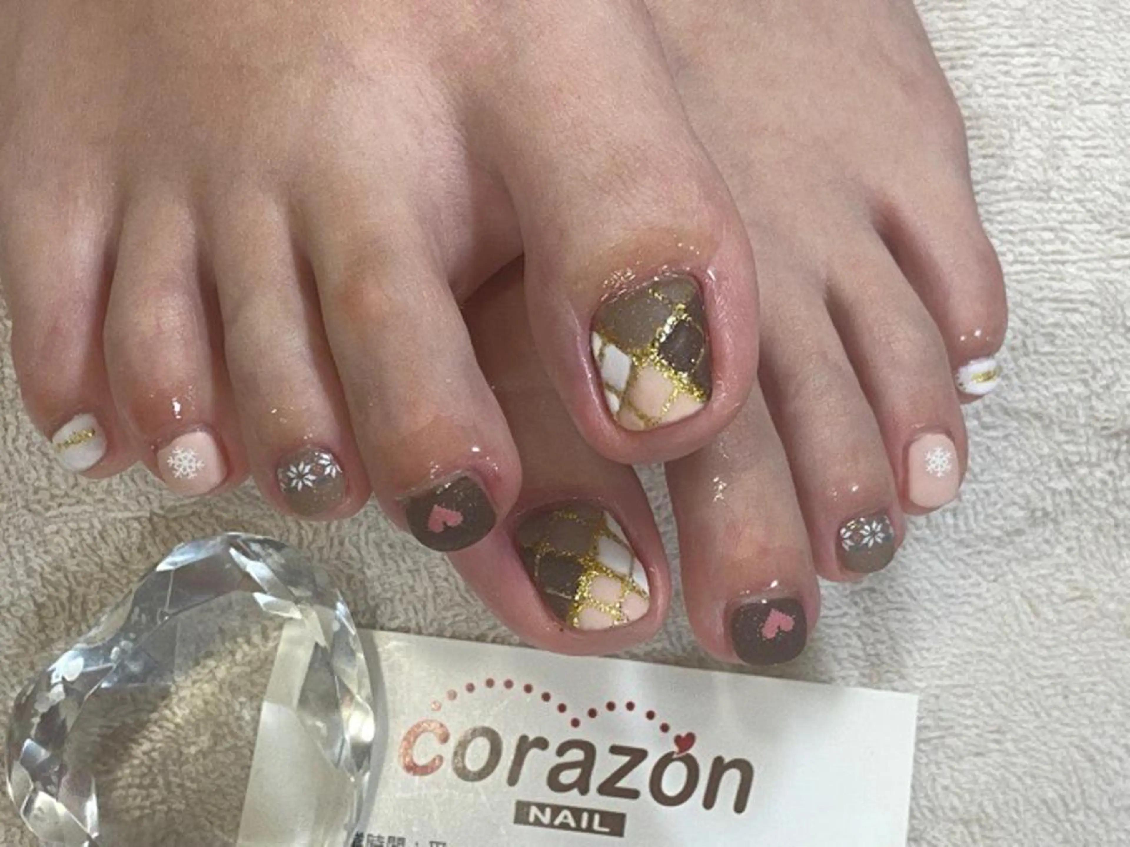 ネイル アートネイル 冬ネイル クリスマス フットネイル corazon所属・ネイリスト aicoのネイルデザイン