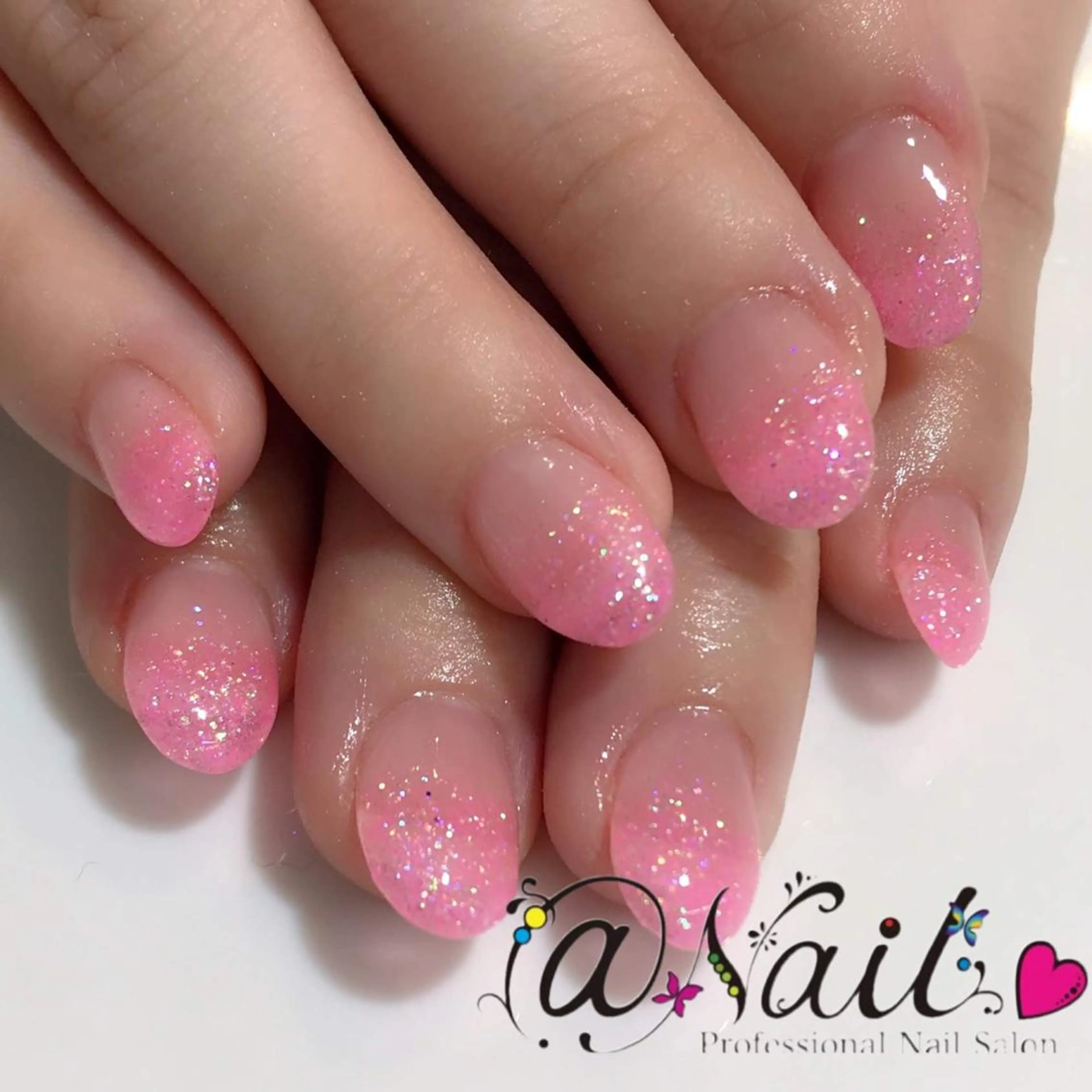 ネイル 小尾 栞のネイルデザイン