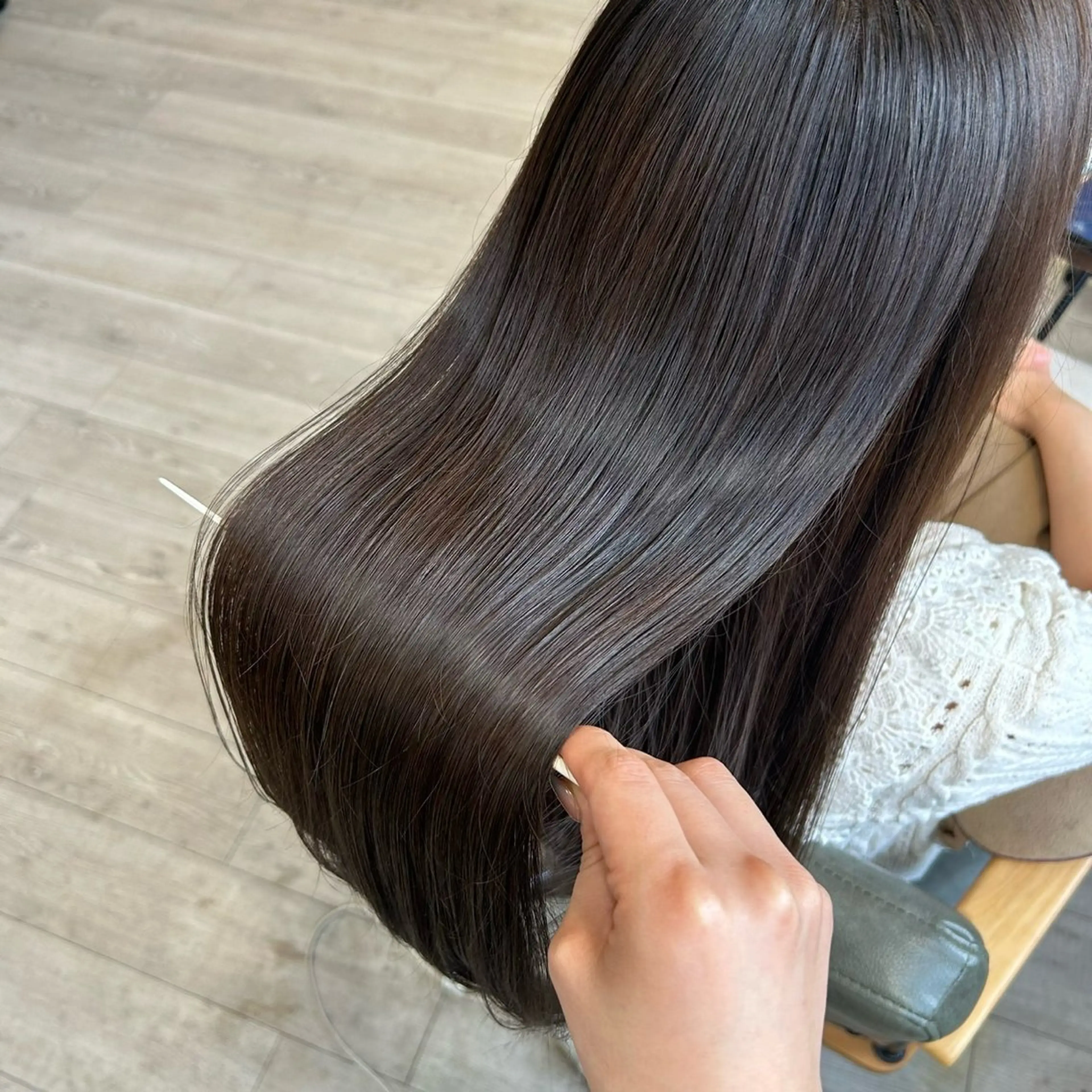 【平日限定】縮毛矯正モデル様メニュー🌿の写真