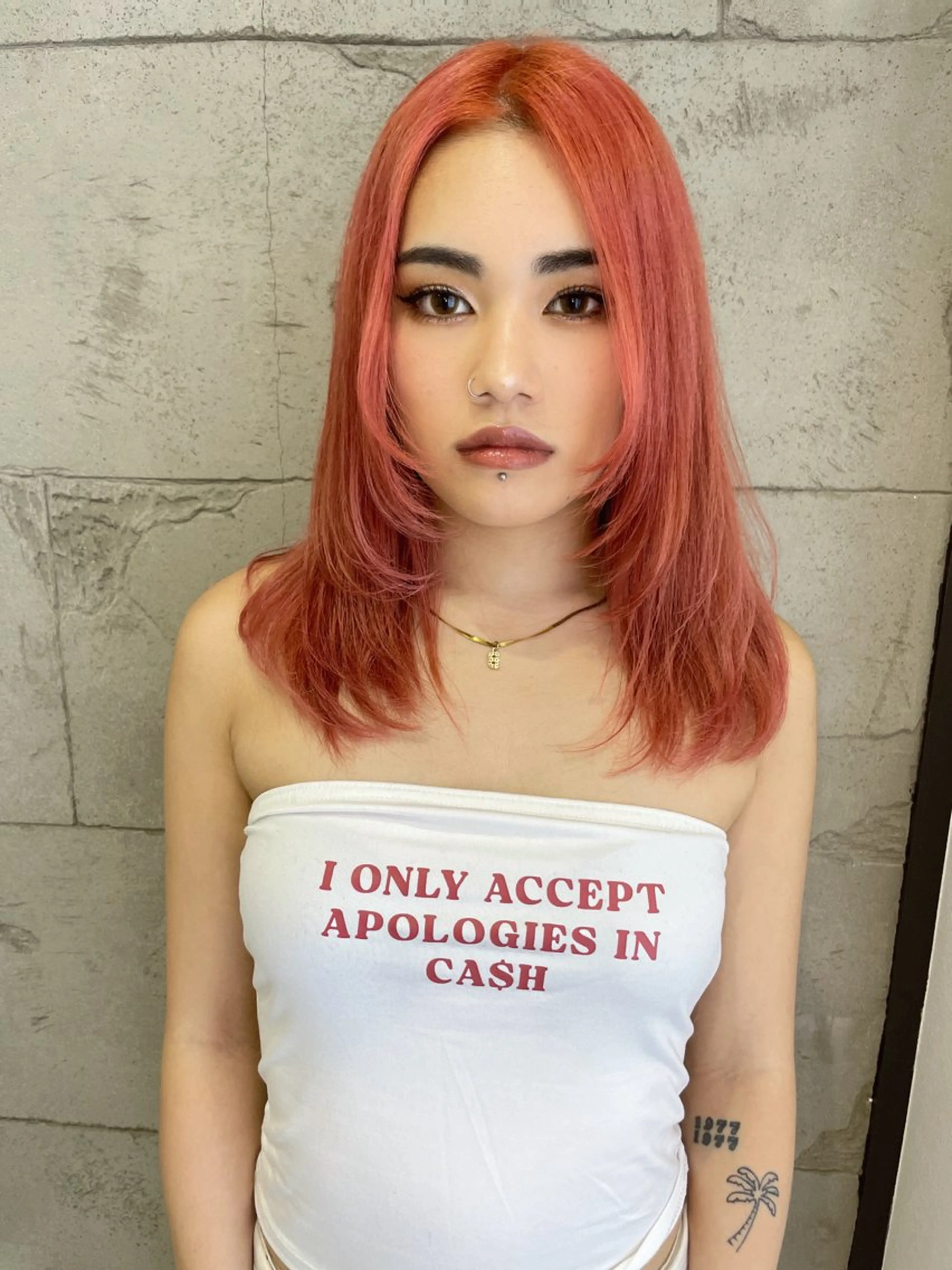 セミロング JIEN MIUのヘアスタイル