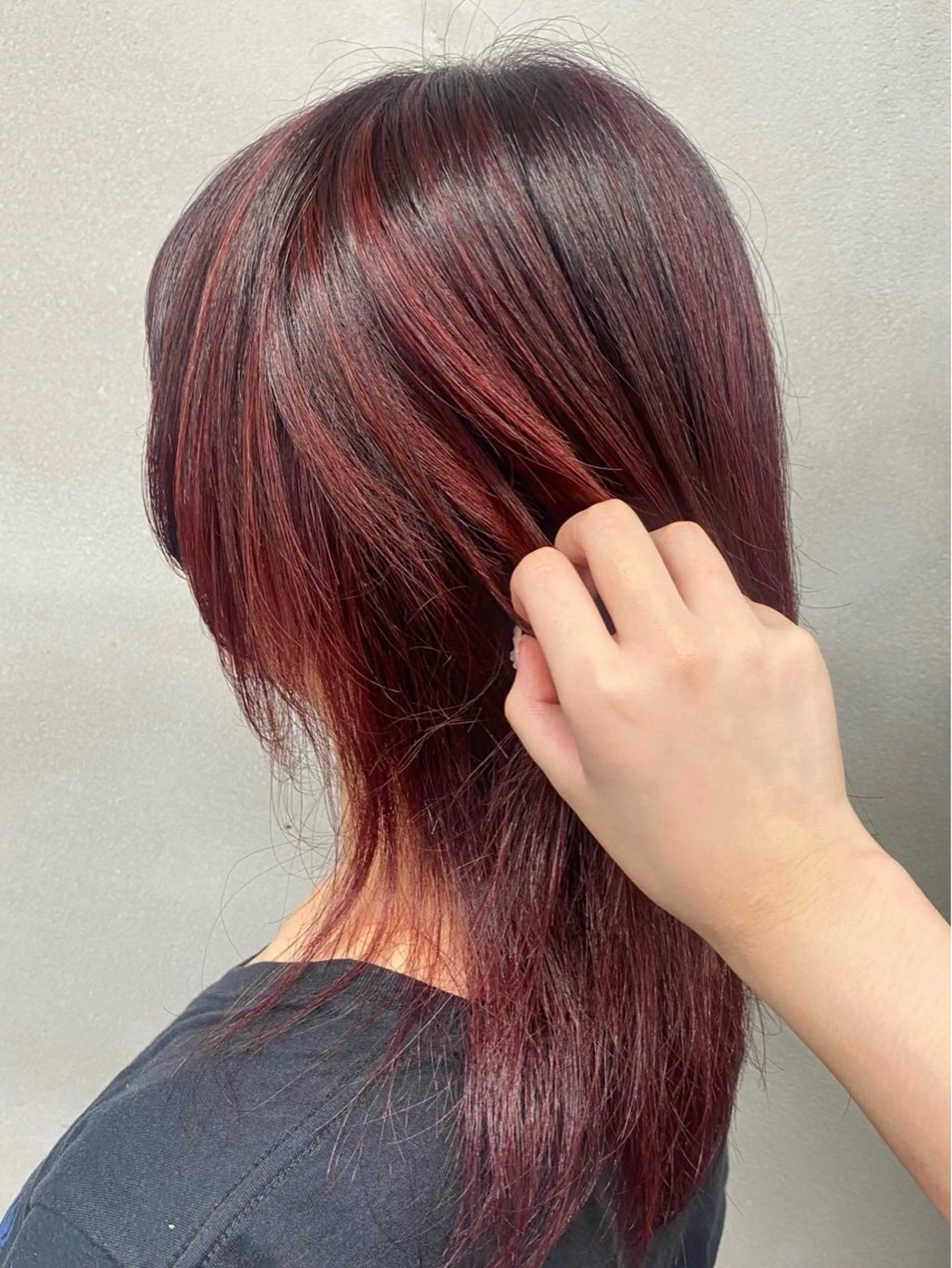 ロング カラー バレイヤージュ デザインカラー ハイライトカラー レッドカラー ボブ カット ヘアカラー トリートメント 柏 デザインカラー/ レイヤー🐣シオリのヘアスタイル