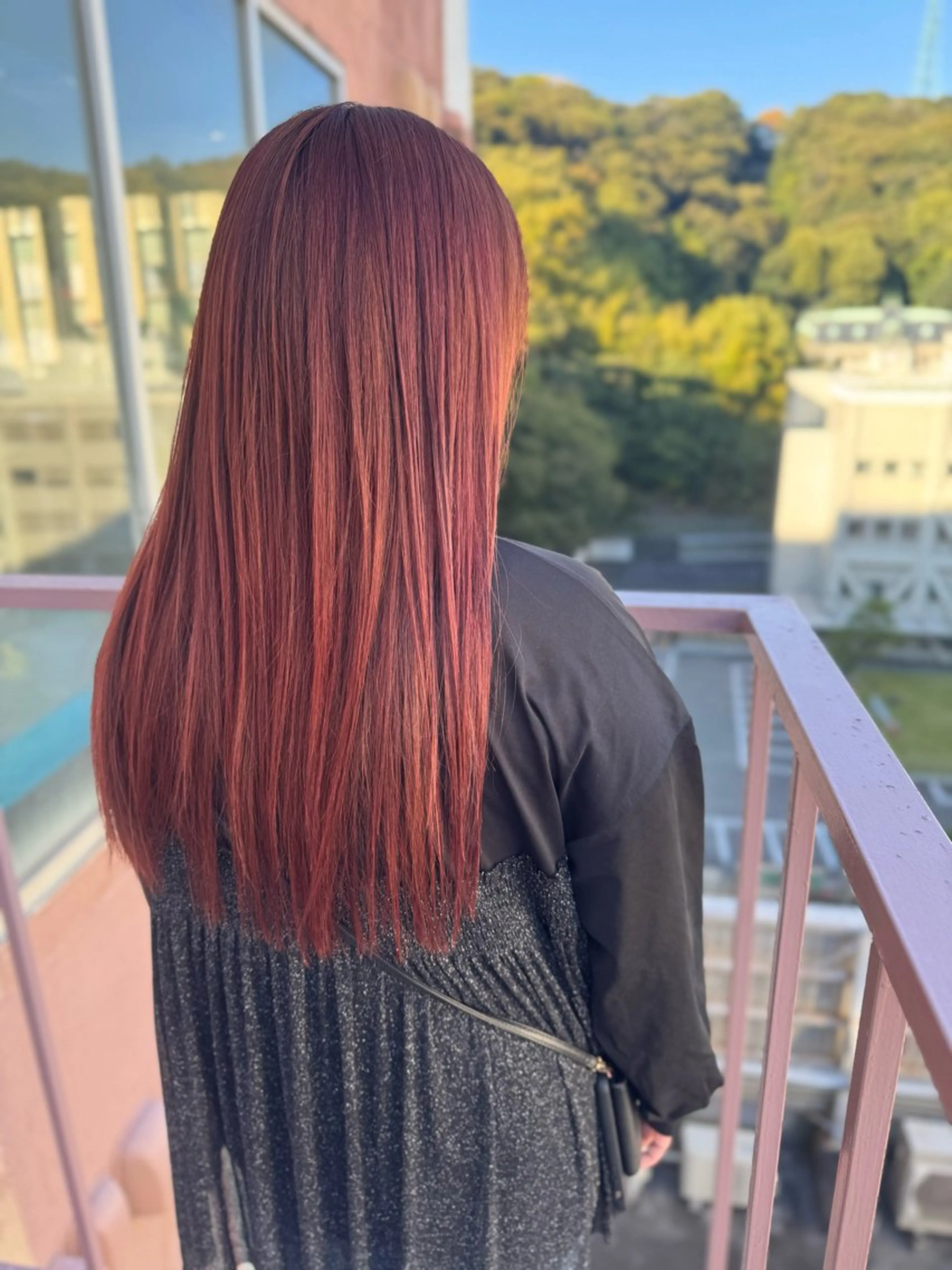 ロング カラー ベージュカラー ピンクカラー ピンクベージュ カット ヘアカラー トリートメント Viage （ビアージュ）のヘアスタイル