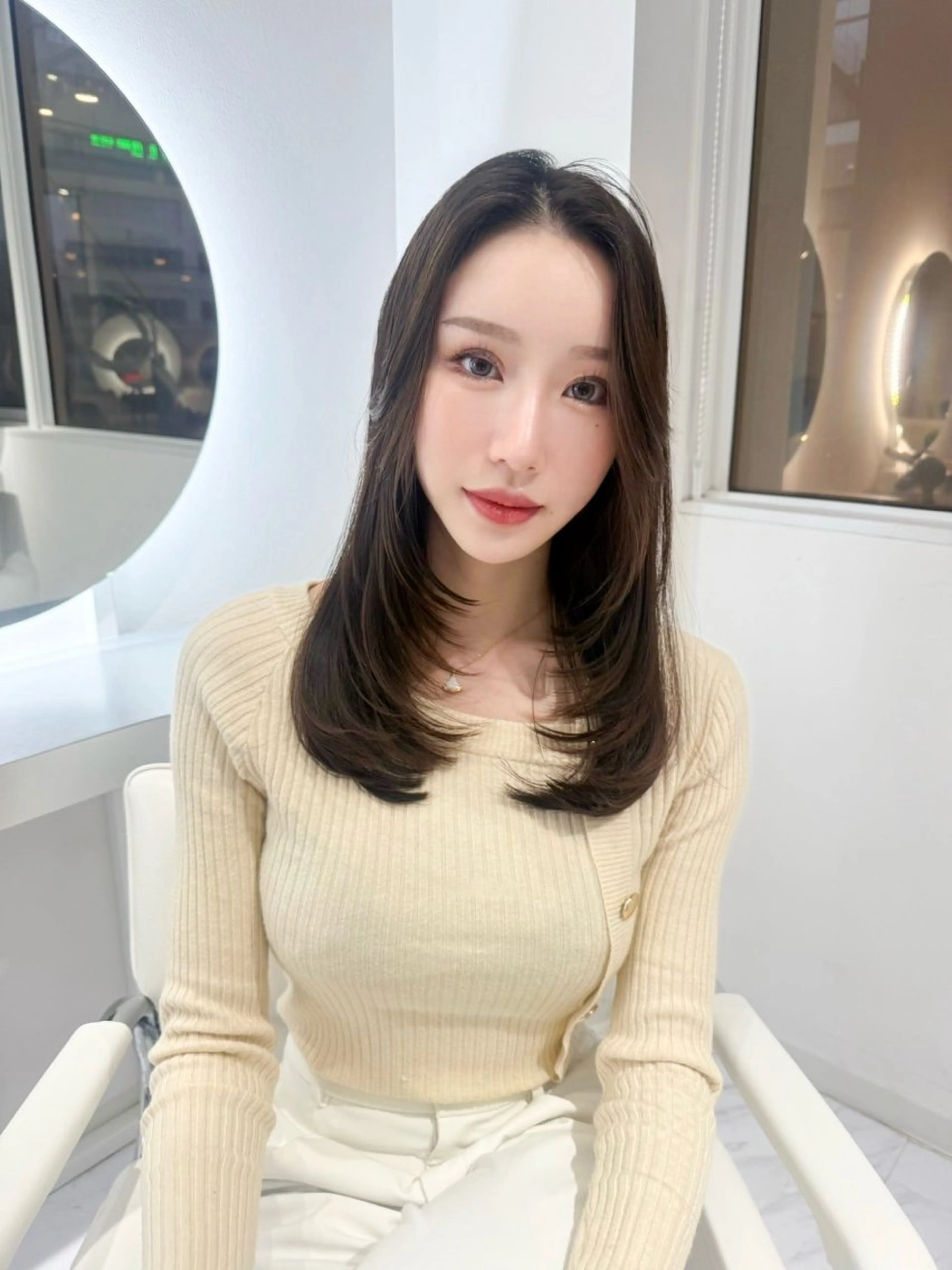 ミディアム レイヤーカット🫧 🎀Tomoka🎀のヘアスタイル