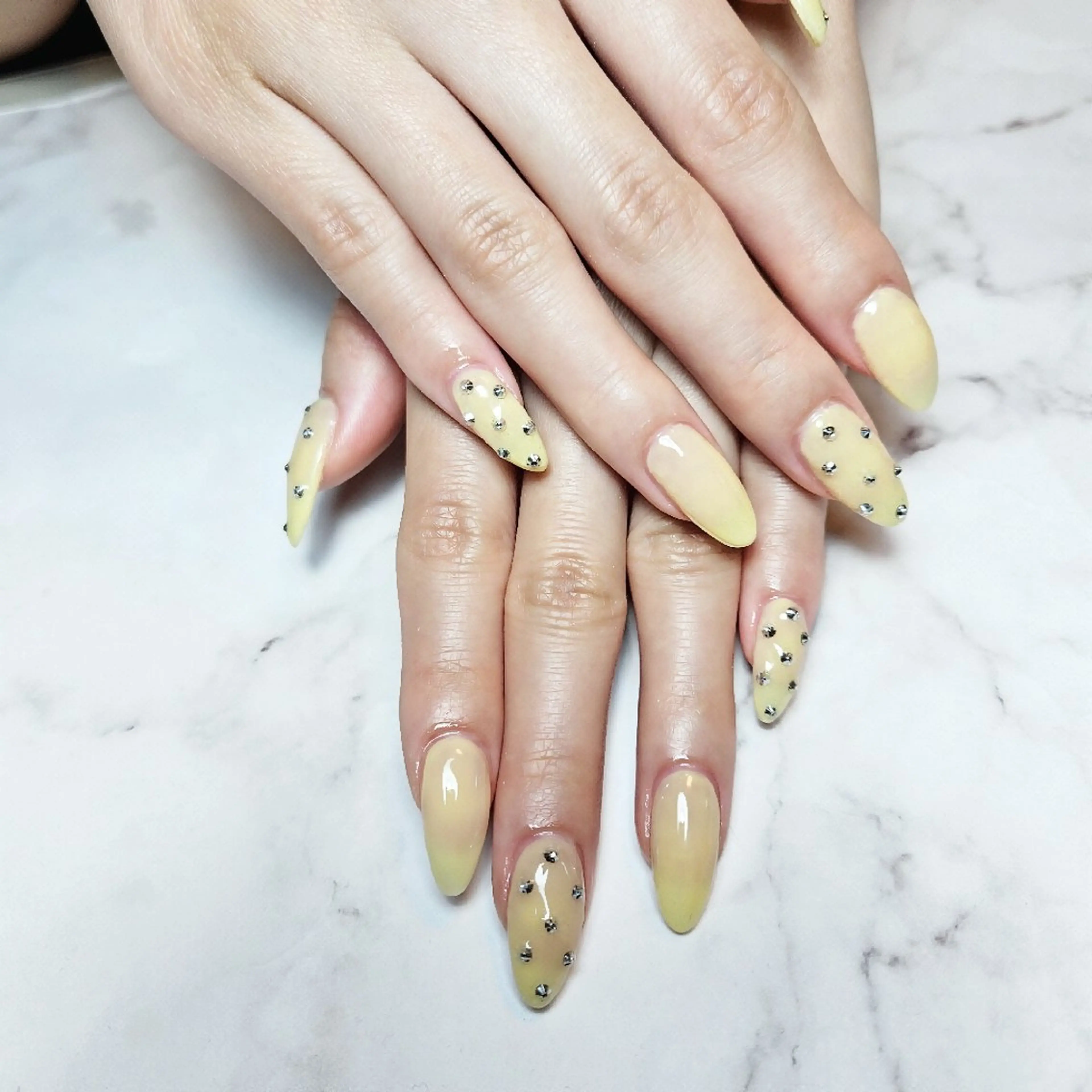 ネイル 🌈Yun nail hyejin💋のネイルデザイン