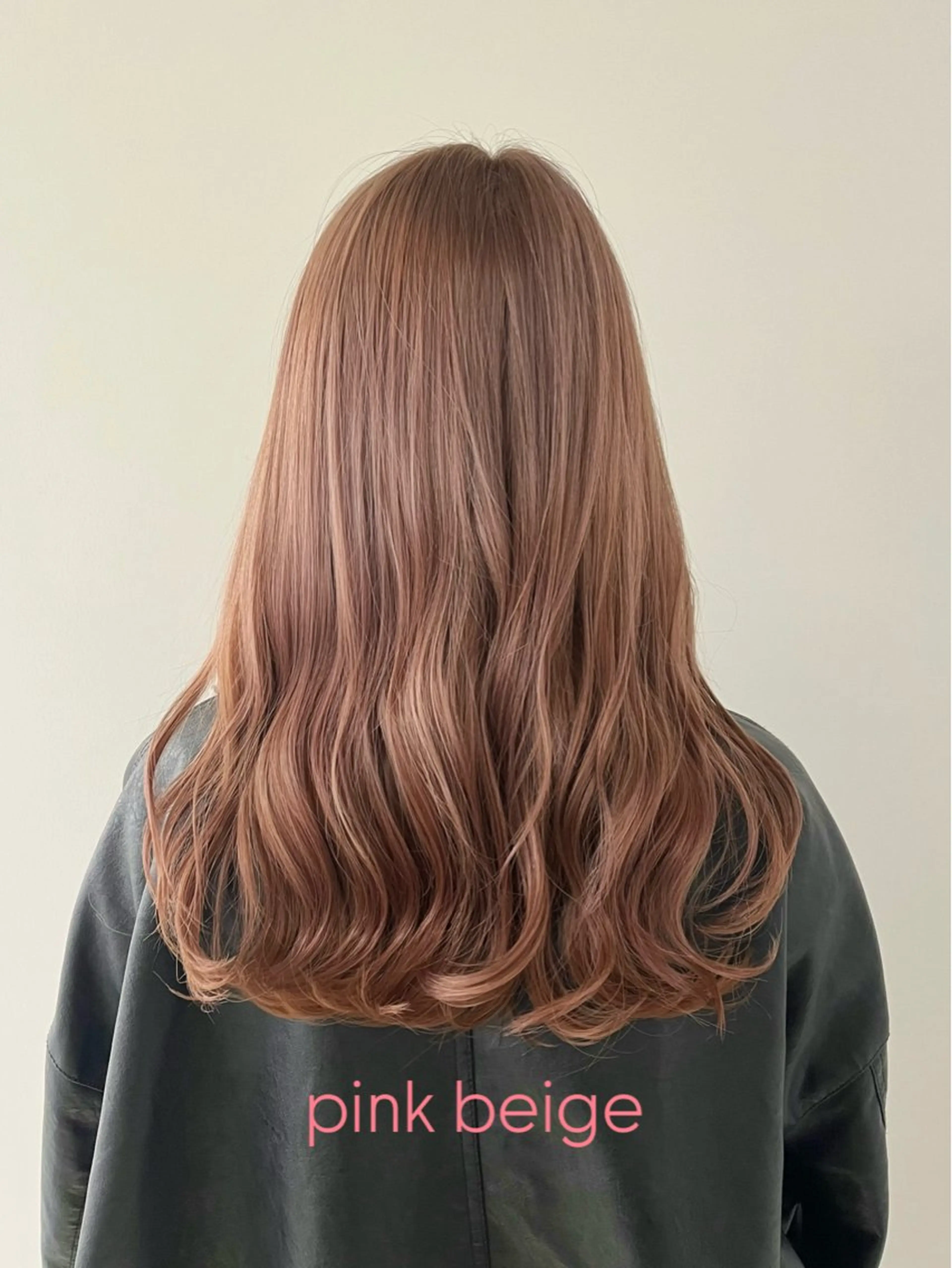 ロング カラー ヘアカラー Kasumi | くすみブラウン×渋谷のヘアスタイル