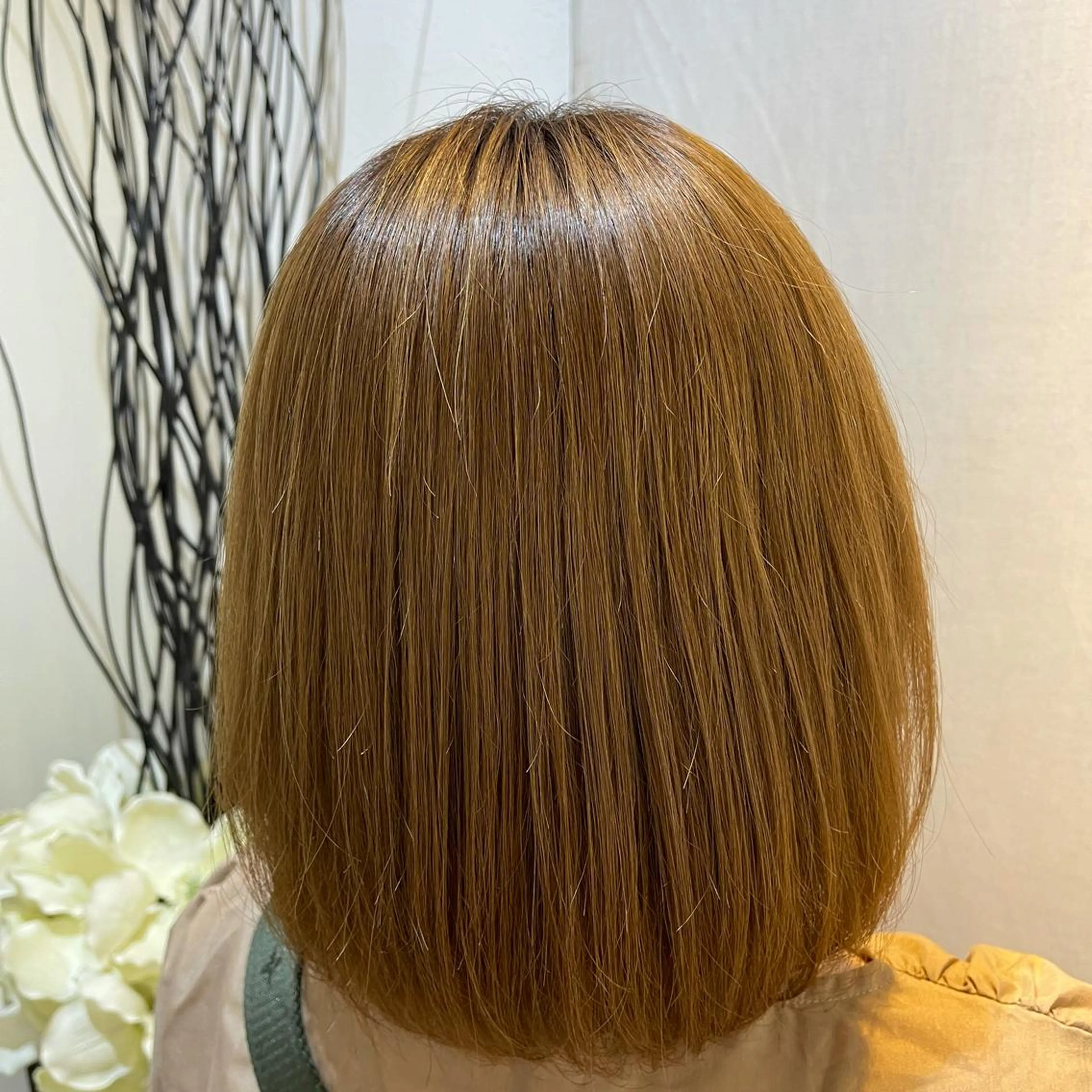 ショート パーマ ラシェンテ居留地所属・鶴﨑 美優亜のヘアスタイル