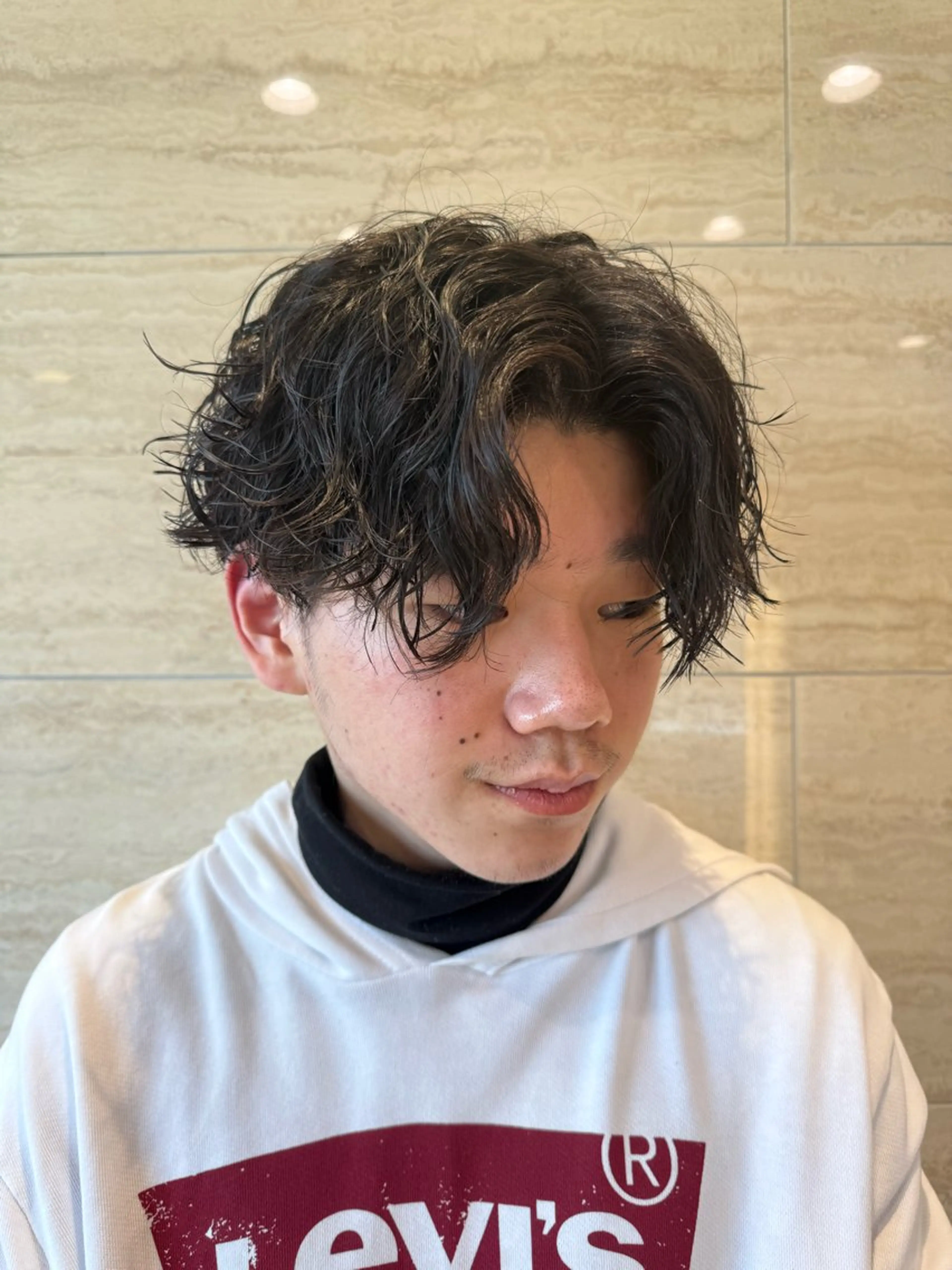 メンズ センターパート メンズパーマ 河崎 祐矢のヘアスタイル