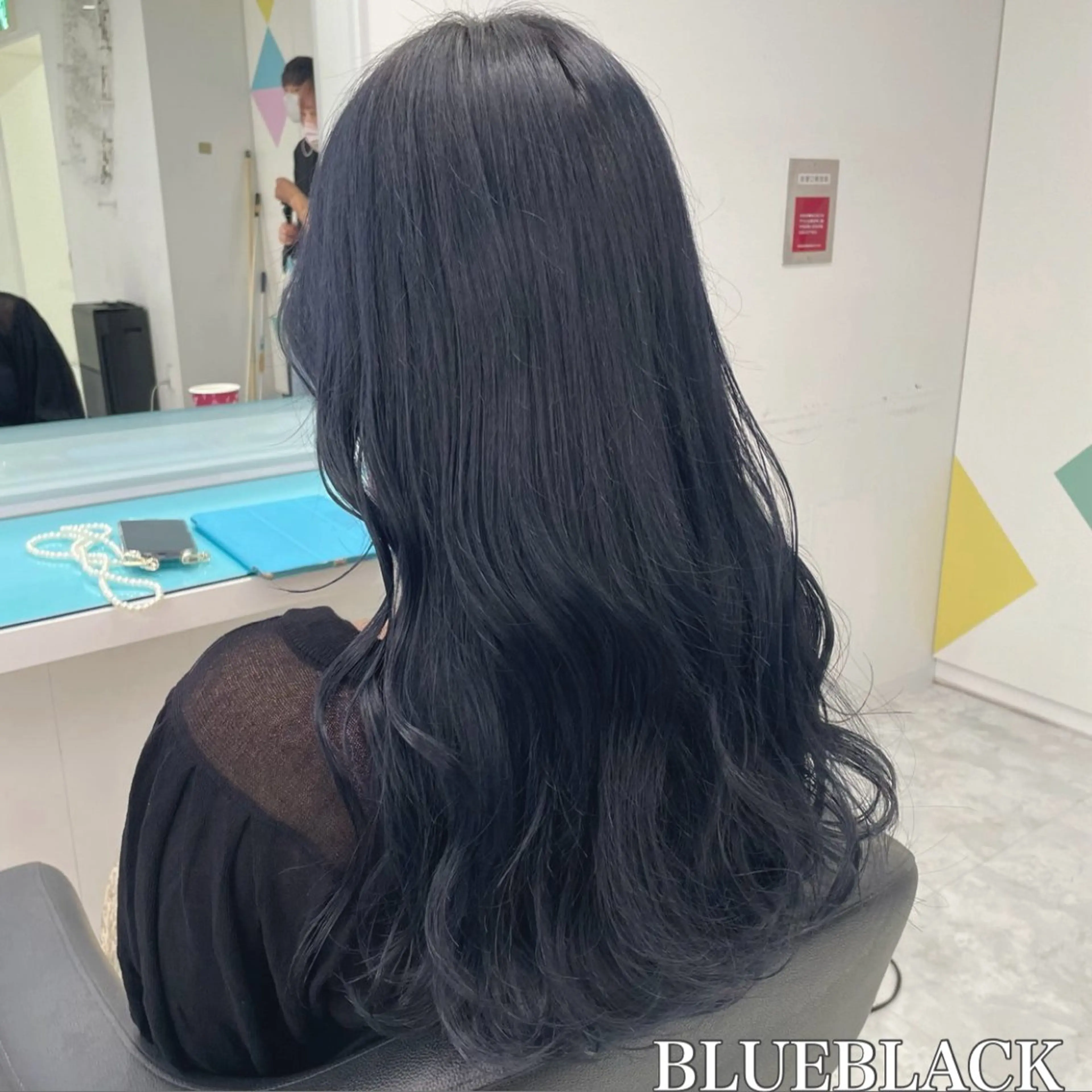 セミロング カラー ヘアアレンジ 🩵ダメージレス艶感 ハイトーン🩷のヘアスタイル