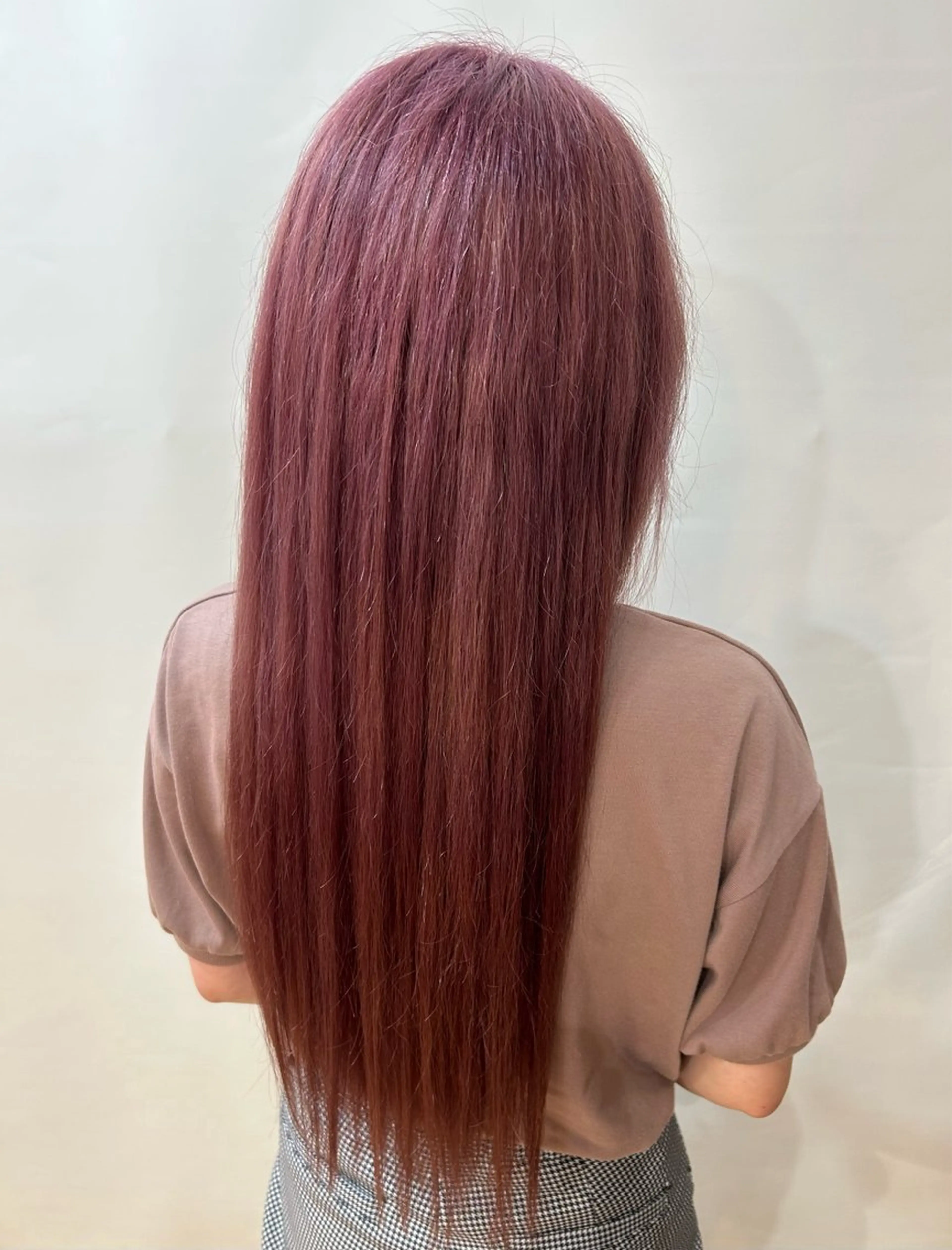 ロング カラー クレドガーデン西新井所属・山田 桃香のヘアスタイル