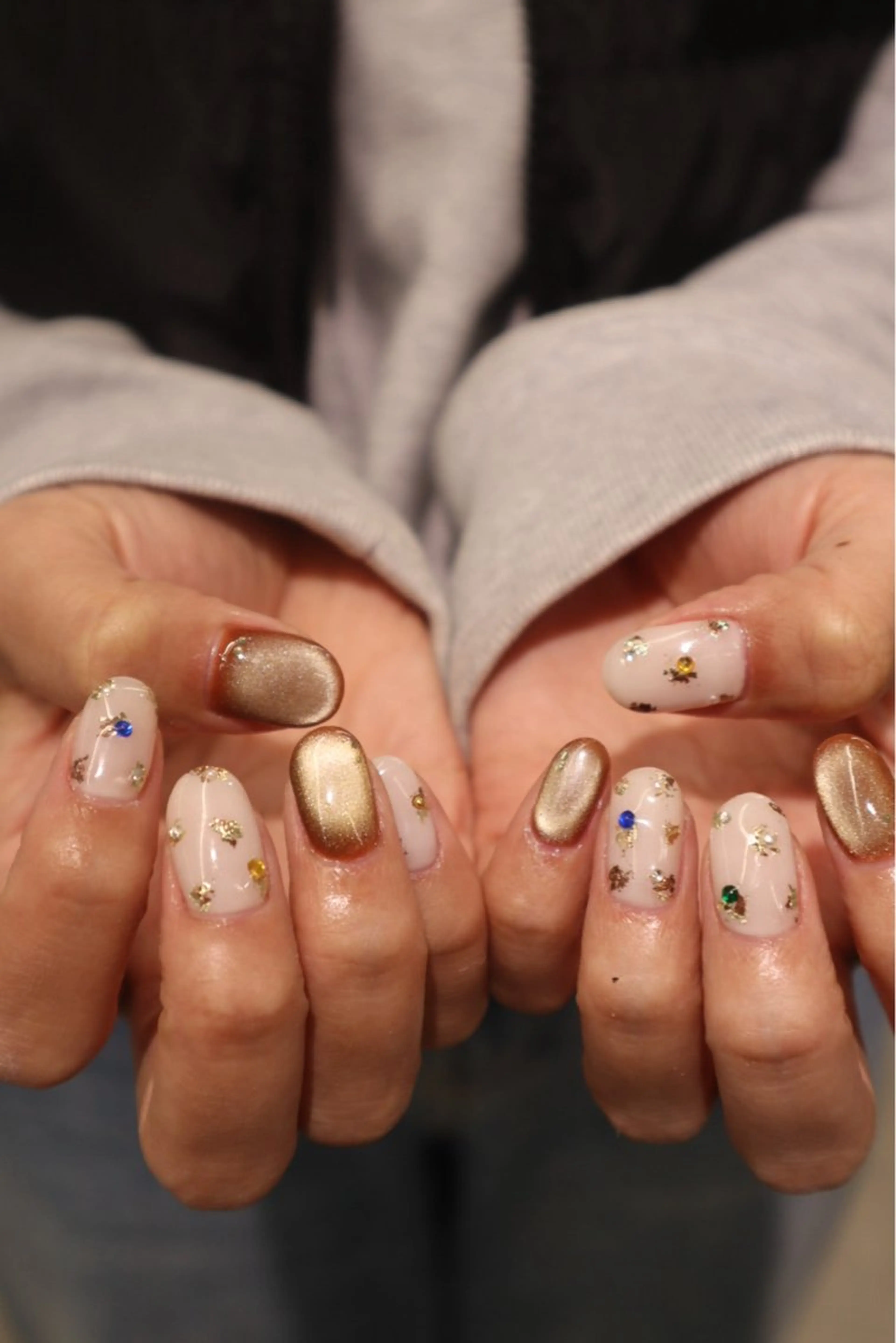ネイル ストーンネイル ハンドネイル chika ／ nailのネイルデザイン