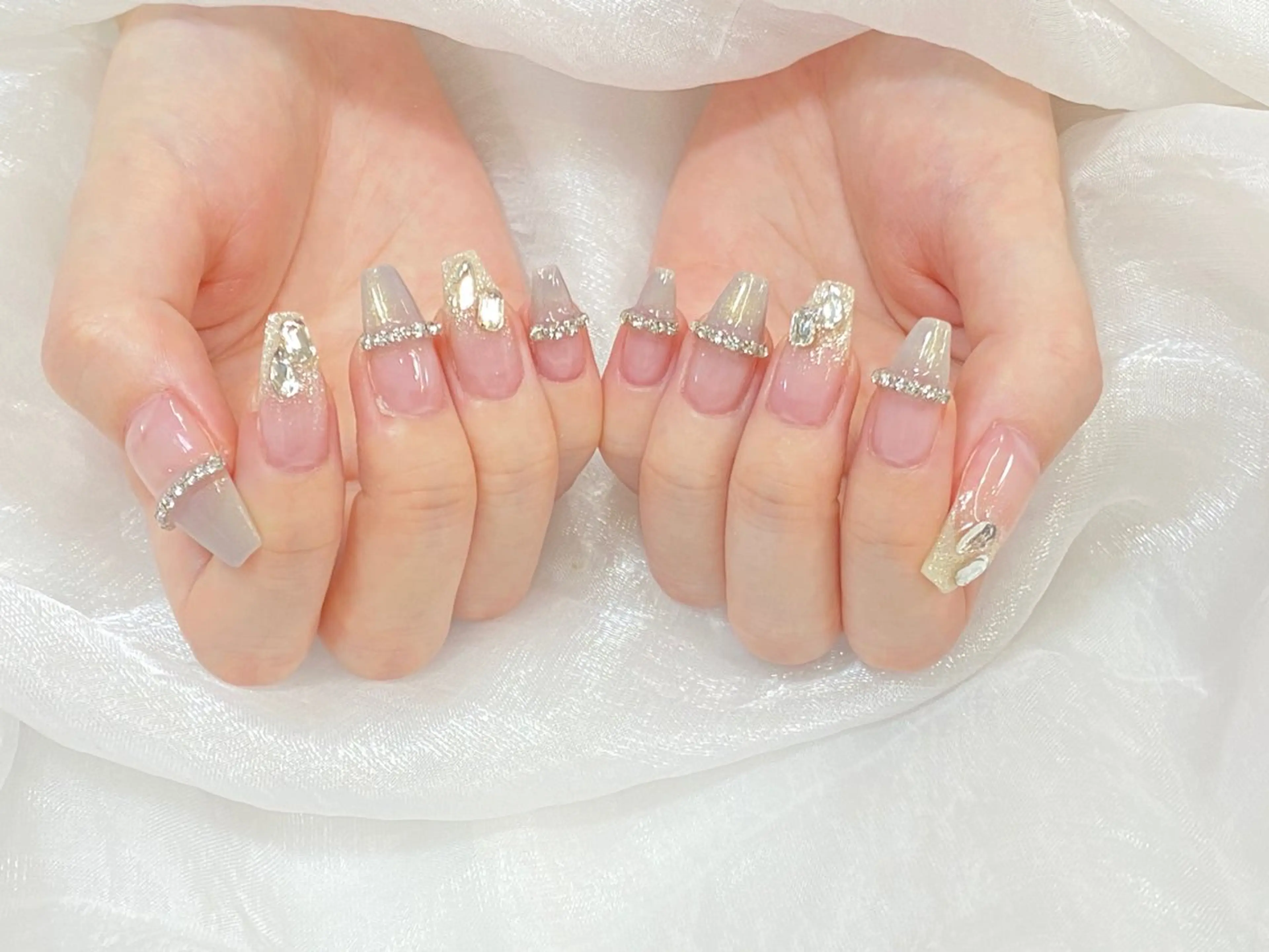 ネイル ストーンネイル Lien  _リエン リエンのネイルデザイン