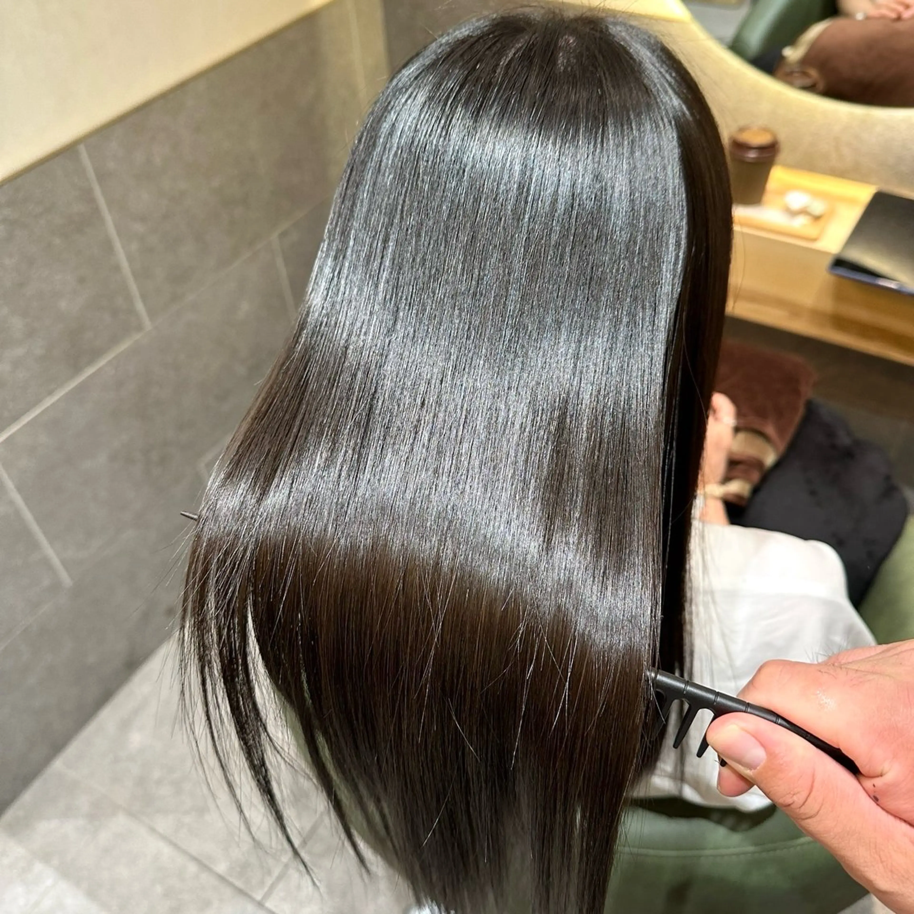 セミロング カット 縮毛矯正 🫧縮毛矯正🫧 yuriのヘアスタイル