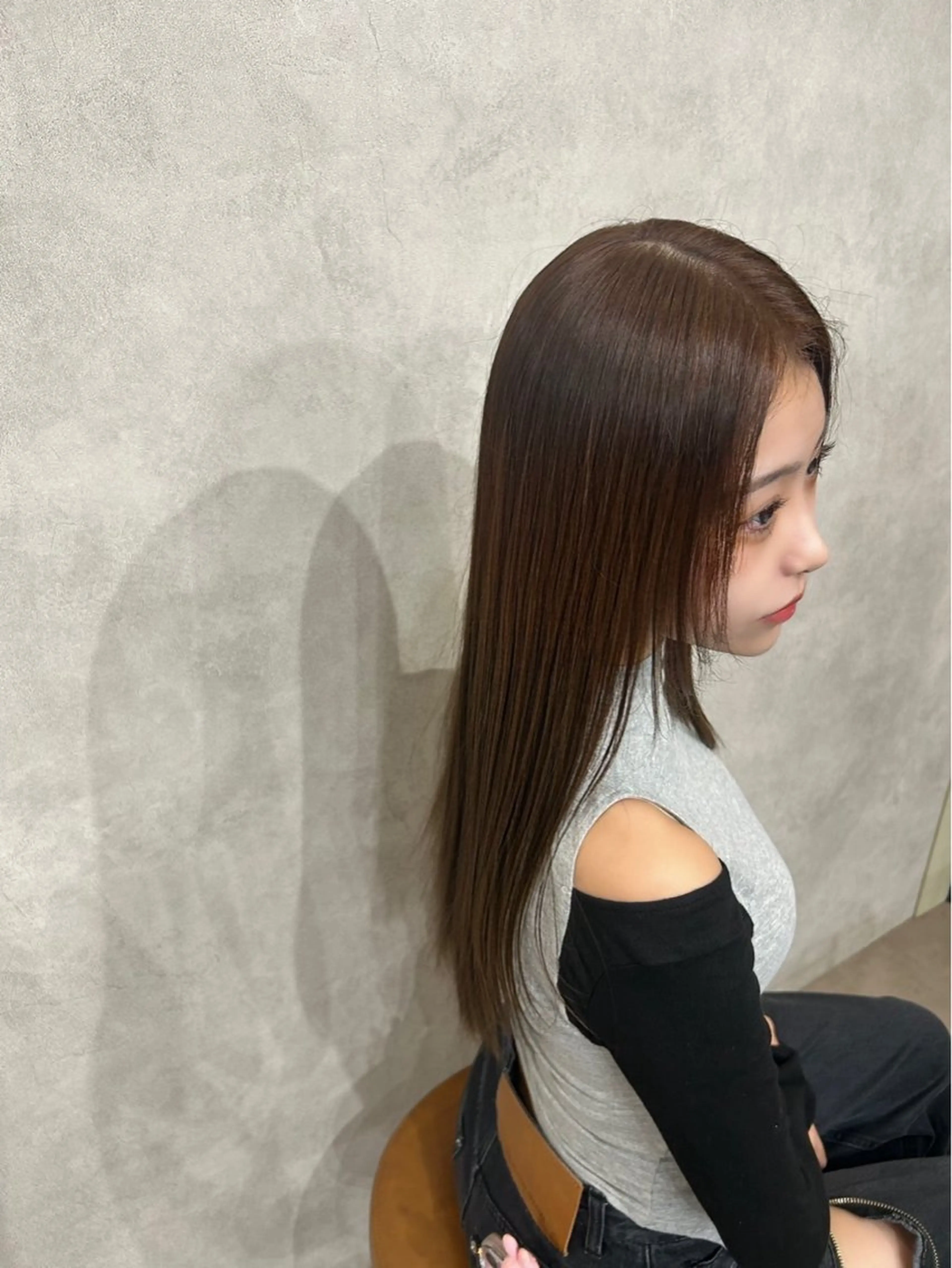 ロング カラー 透明感カラー ヘアカラー トリートメント 上島 愛永のヘアスタイル