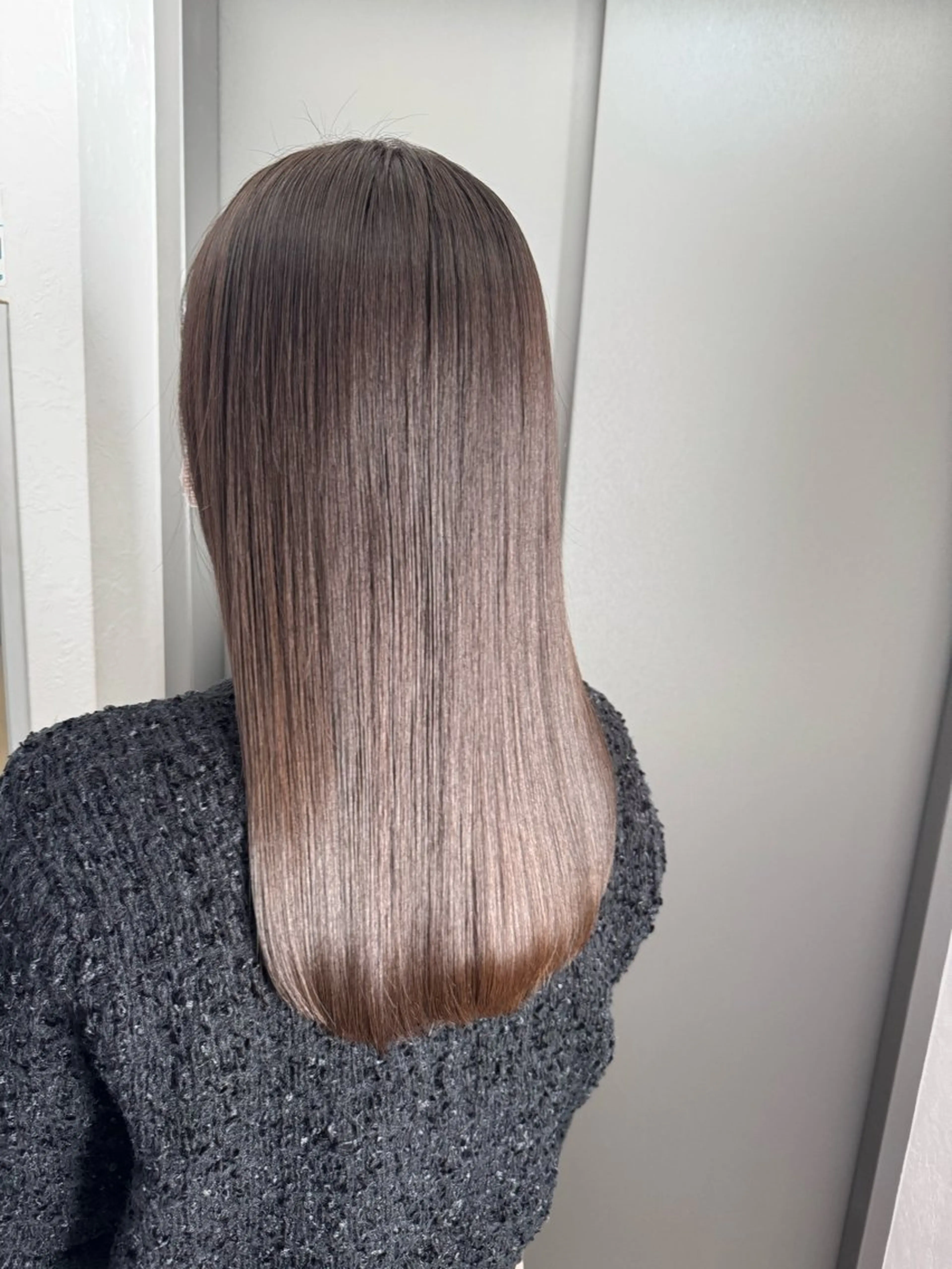 【おすすめストレートケアコース】カット＋髪質改善ストレート＋選べるトリートメント（3種トリorアプトグロス）の写真