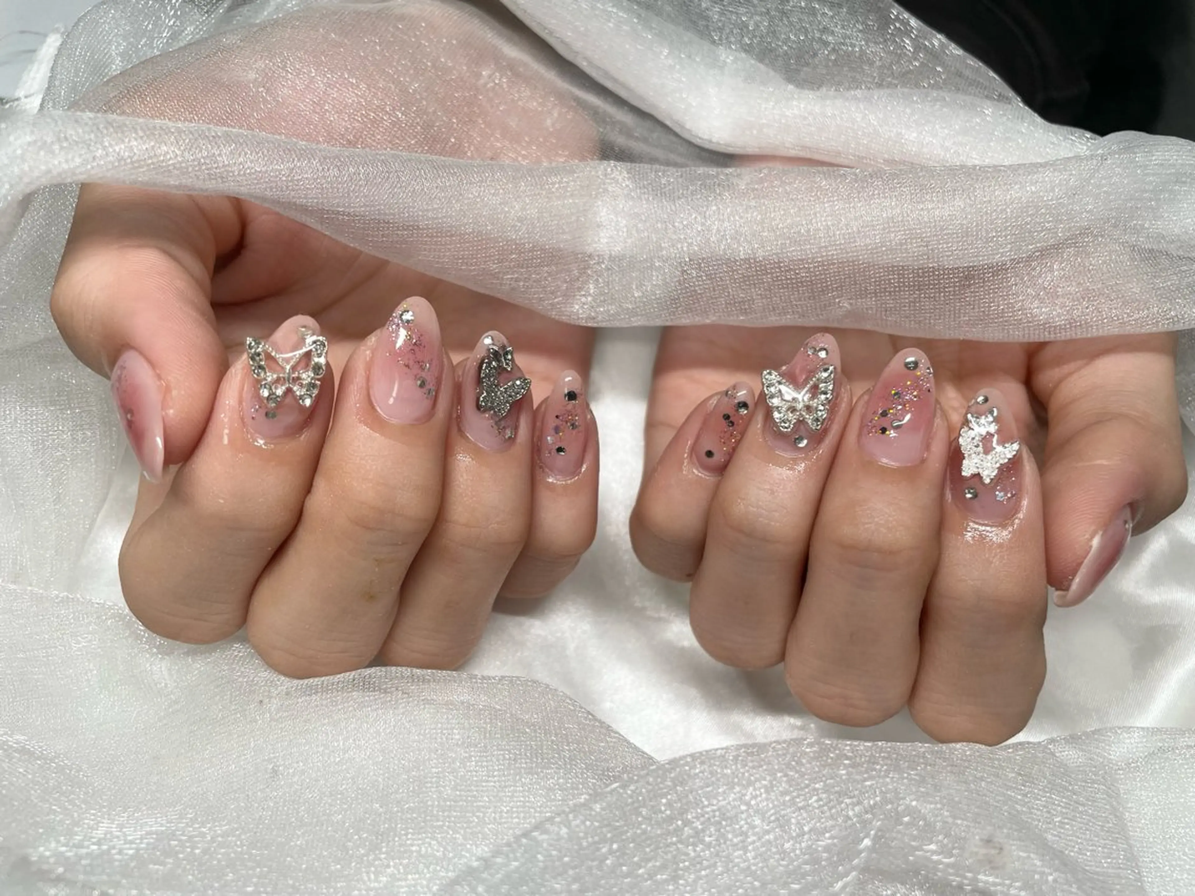 ネイル ハンドネイル Roi〈ロワ〉 Minakoのネイルデザイン