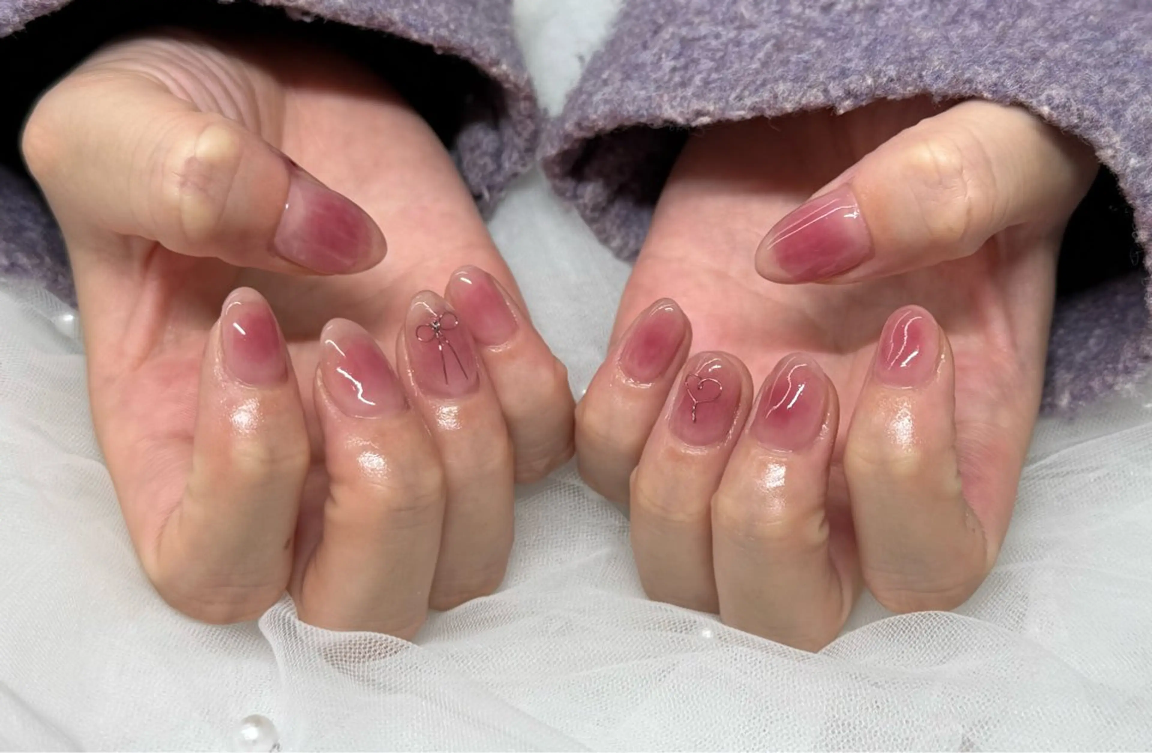 ネイル ブルー チークネイル ピンク salone Regina 【サローネ　レジーナ】所属・Regina Marinaのネイルデザイン