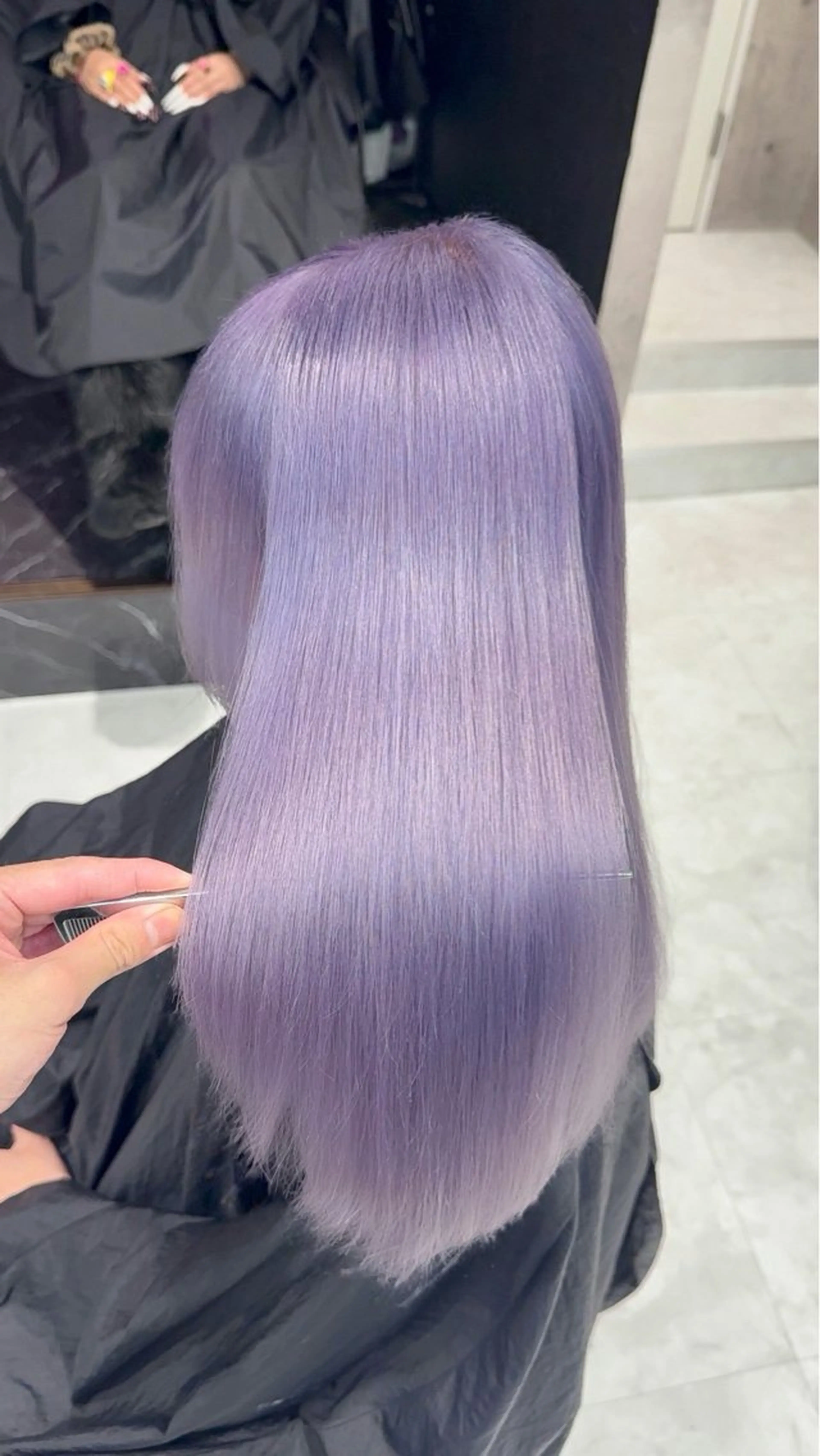 ロング ヘアカラー 管野 愛奈のヘアスタイル