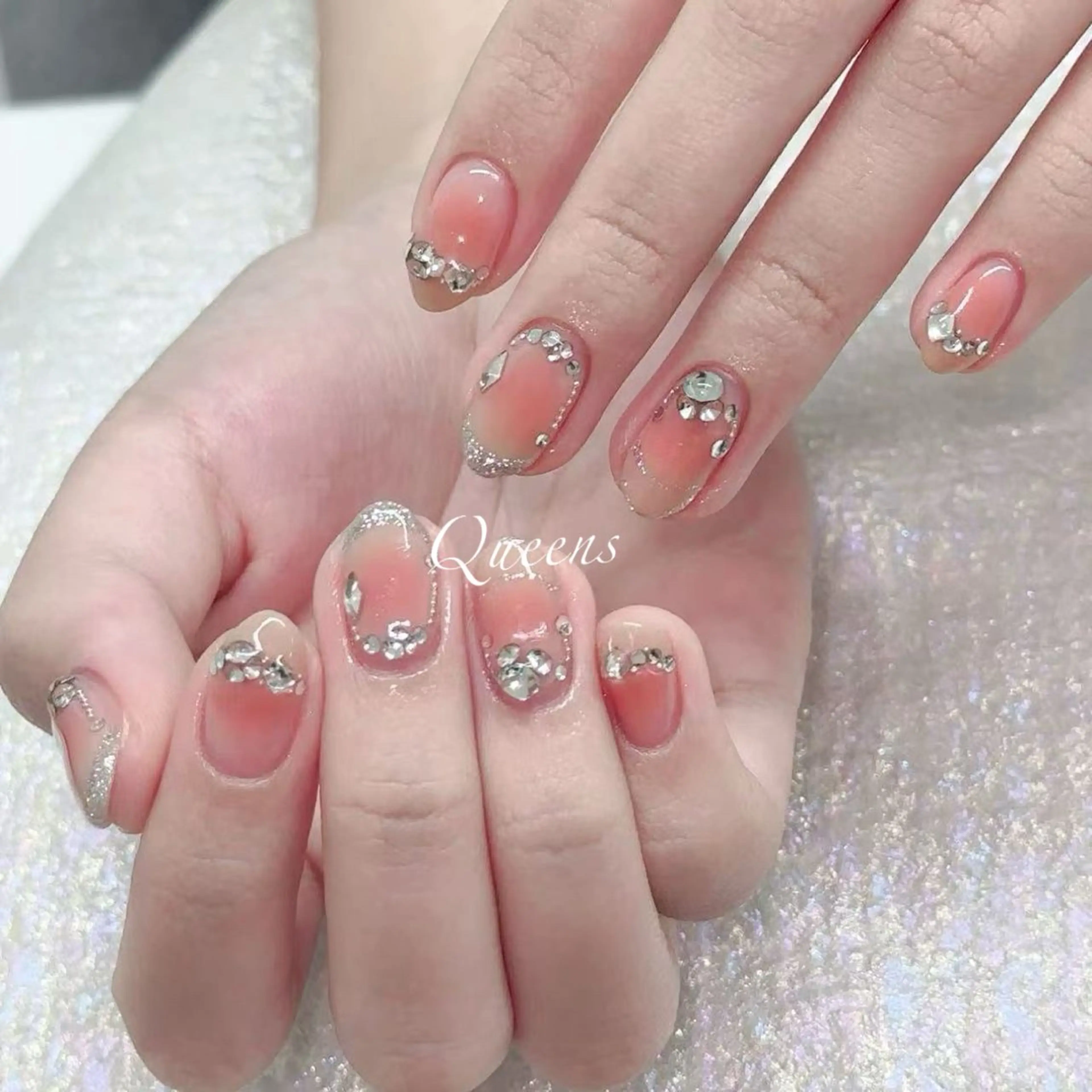 ネイル ハンドネイル Queens マオのネイルデザイン