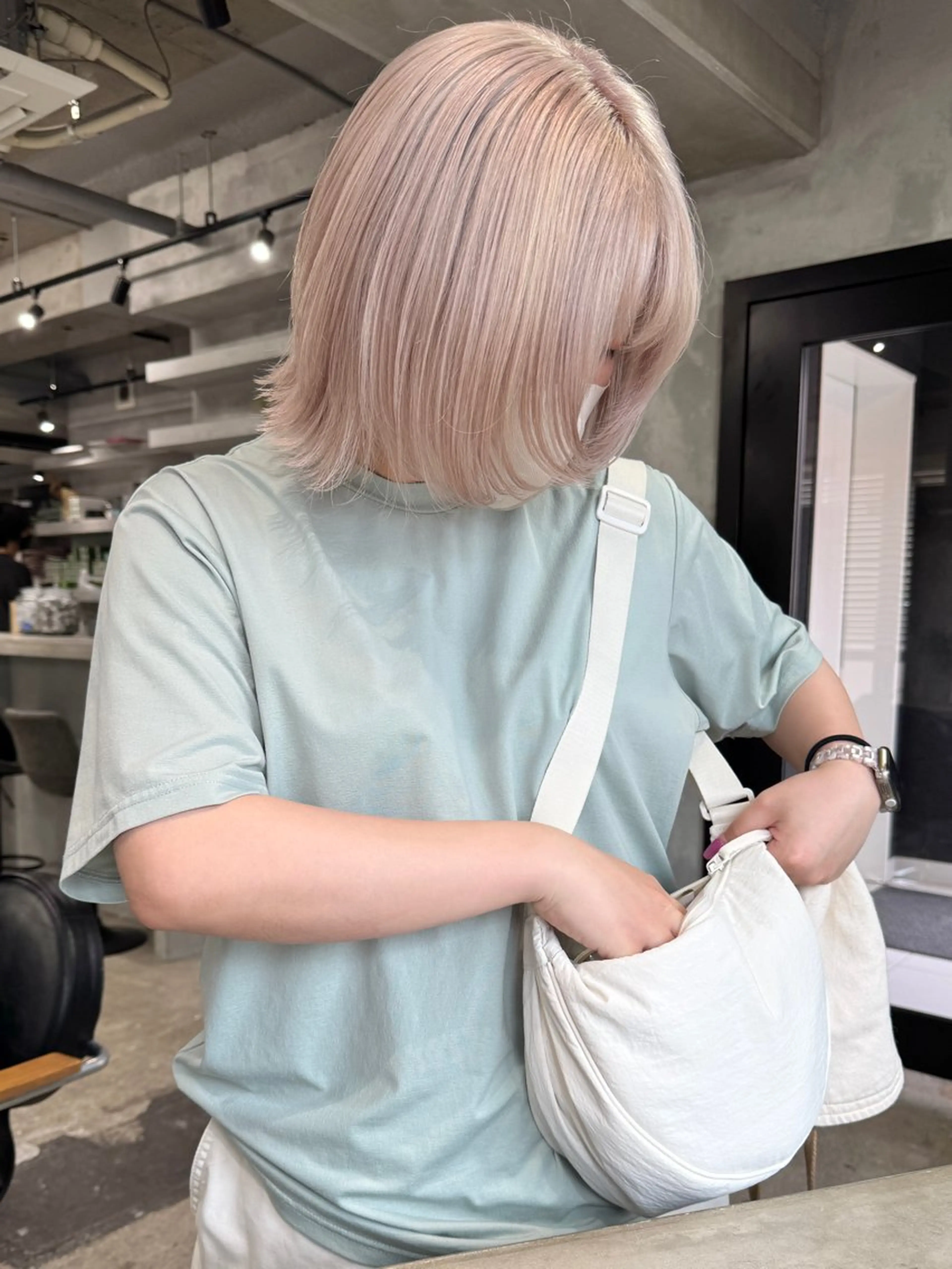 ショート カラー 横浜ブリーチムラ直し ハイトーン/ブリーチのヘアスタイル