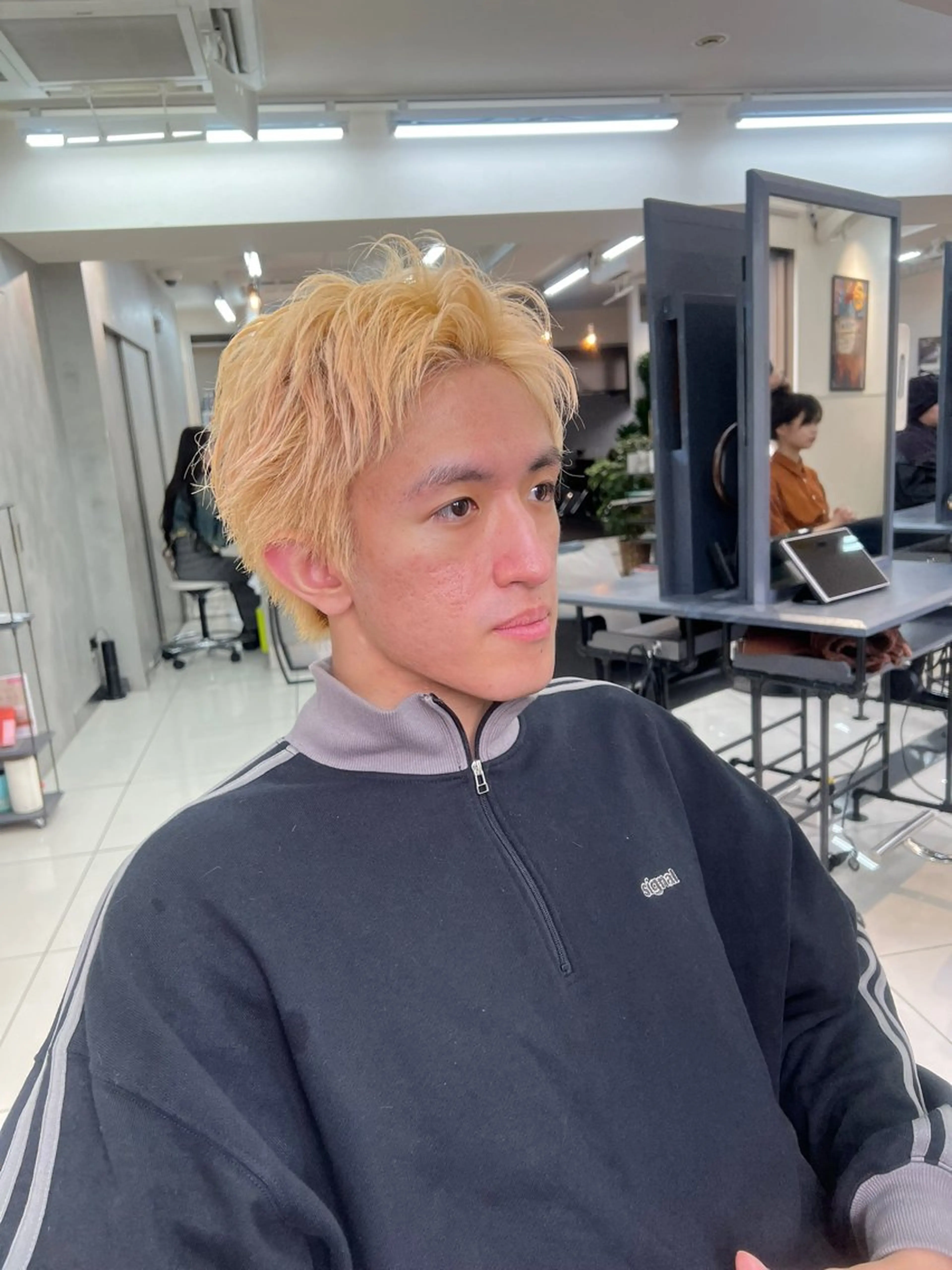 カラー メンズ ハイトーンカラー/ さらさのヘアスタイル