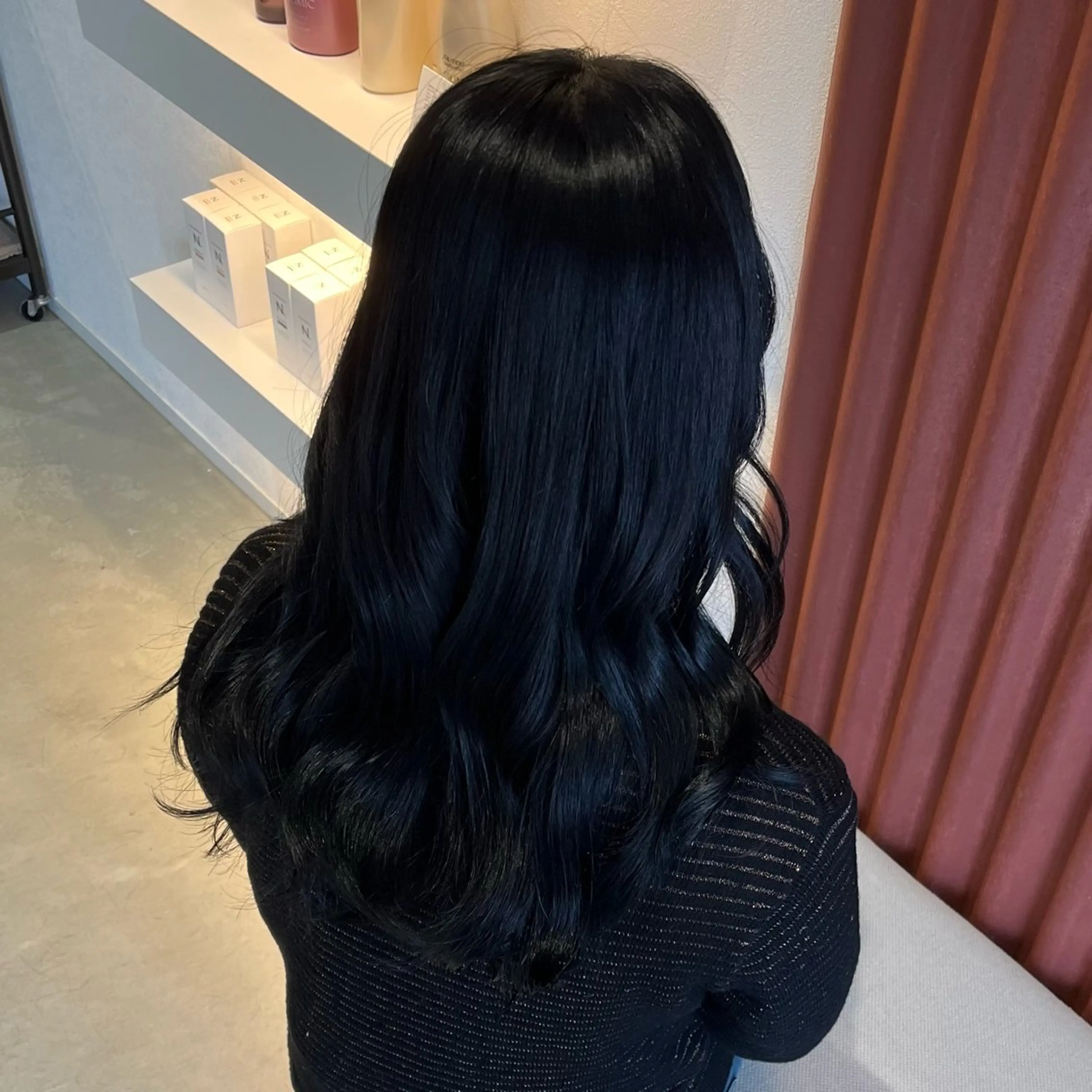 ロング カラー 黒髪 ブルーカラー ブルーブラック ヘアカラー トリートメント Cinci/ Nami 🌷のヘアスタイル