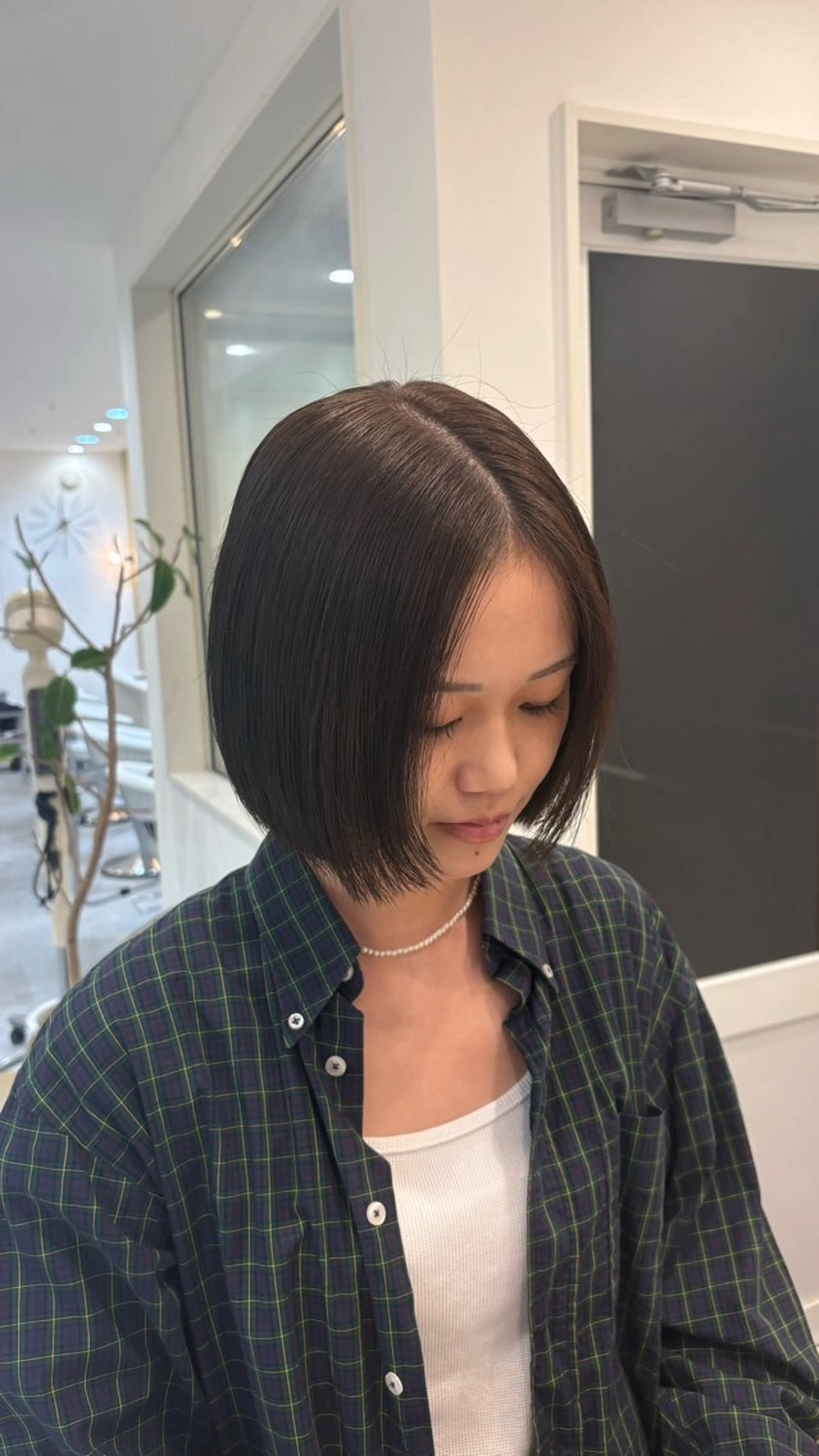 ショート カラー 透明感カラー 加賀谷 乙葉のヘアスタイル