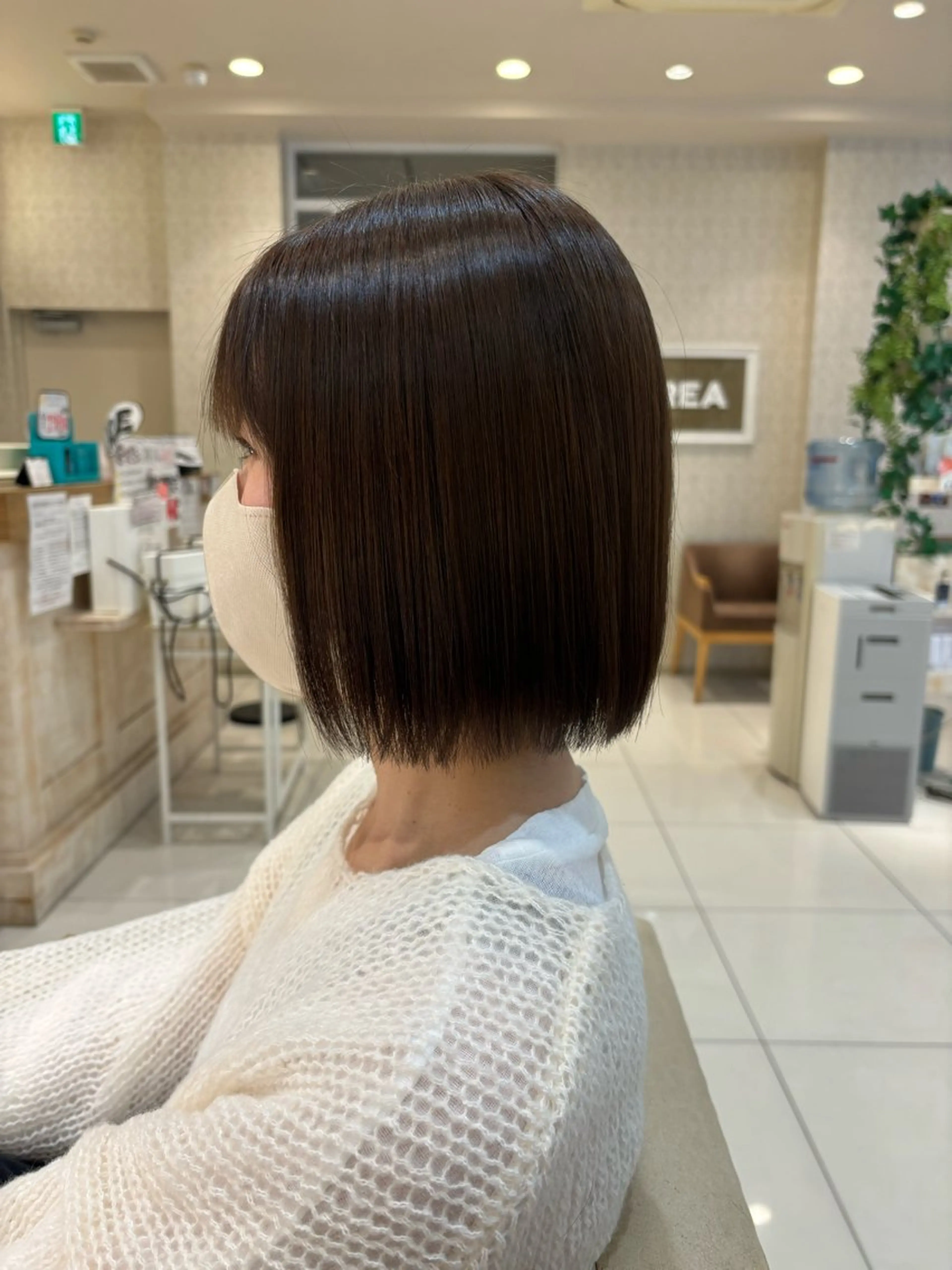 ショート ブリーチなしカラー/ 暖色カラー/艶カラーのヘアスタイル