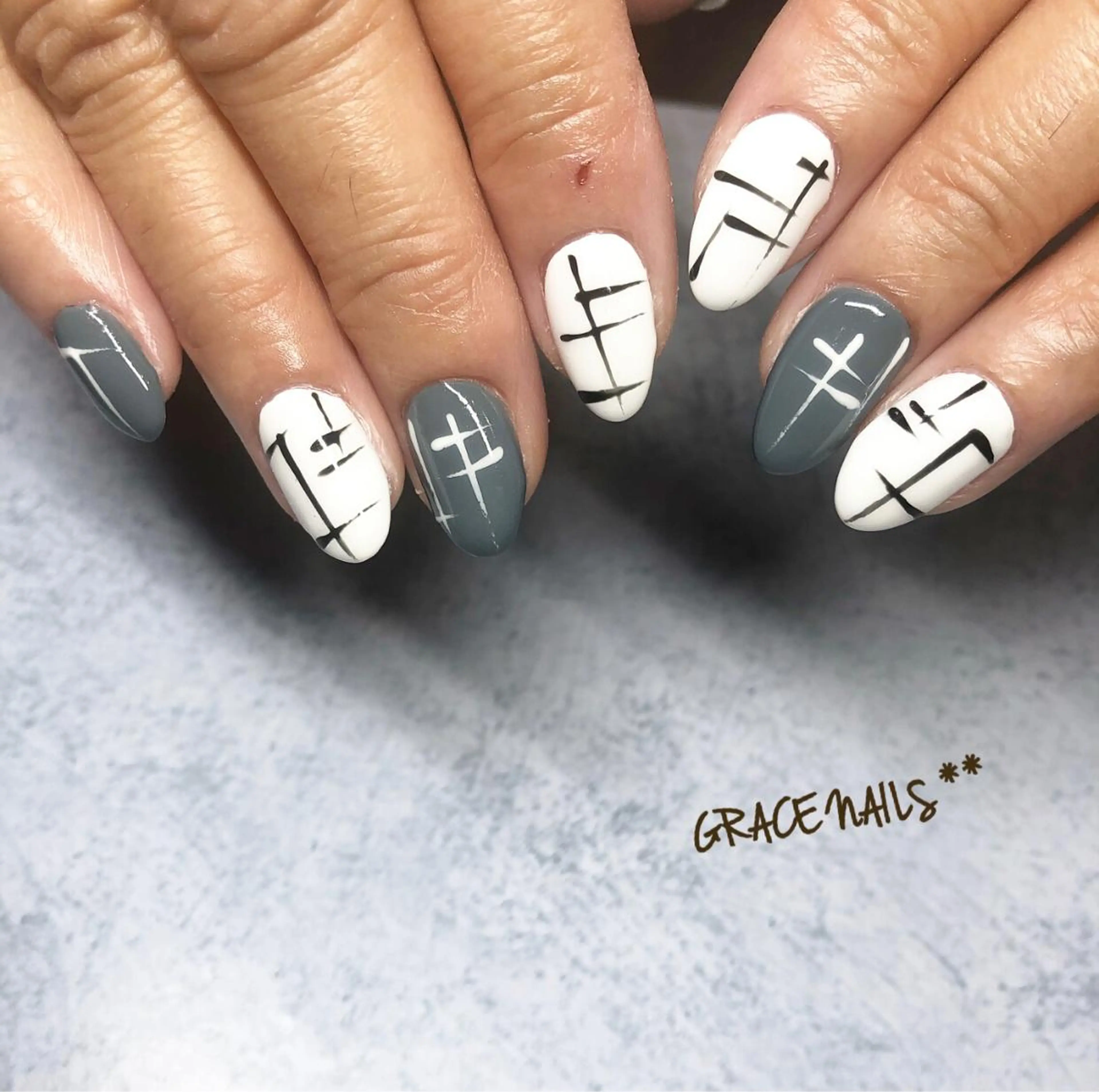 ネイル ハンドネイル フットネイル GRACE NAILSのネイルデザイン