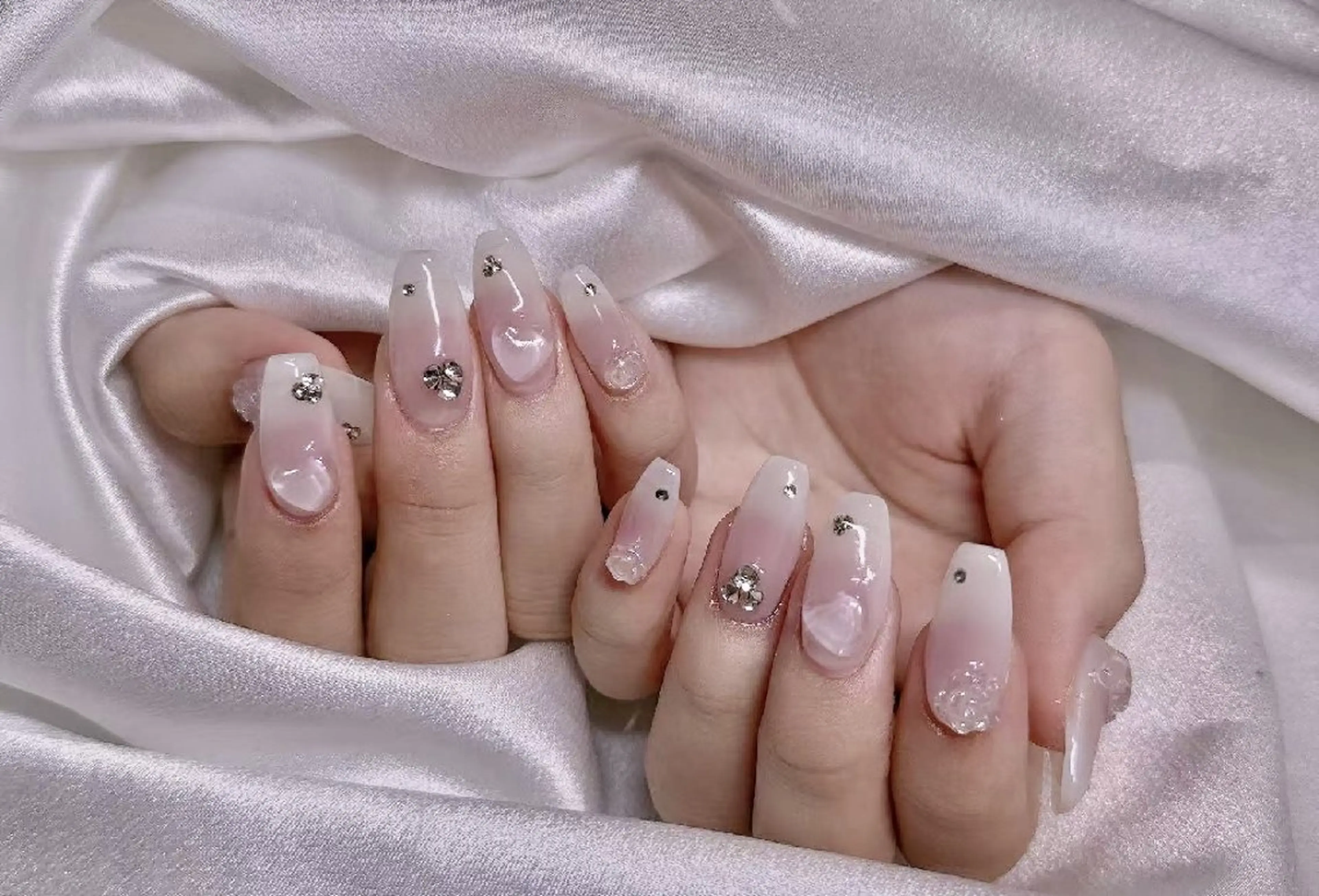 ネイル ハンドネイル パラジェル＆フィルイン取り扱いサロンSol Nail所属・Sol Nail ミネのネイルデザイン